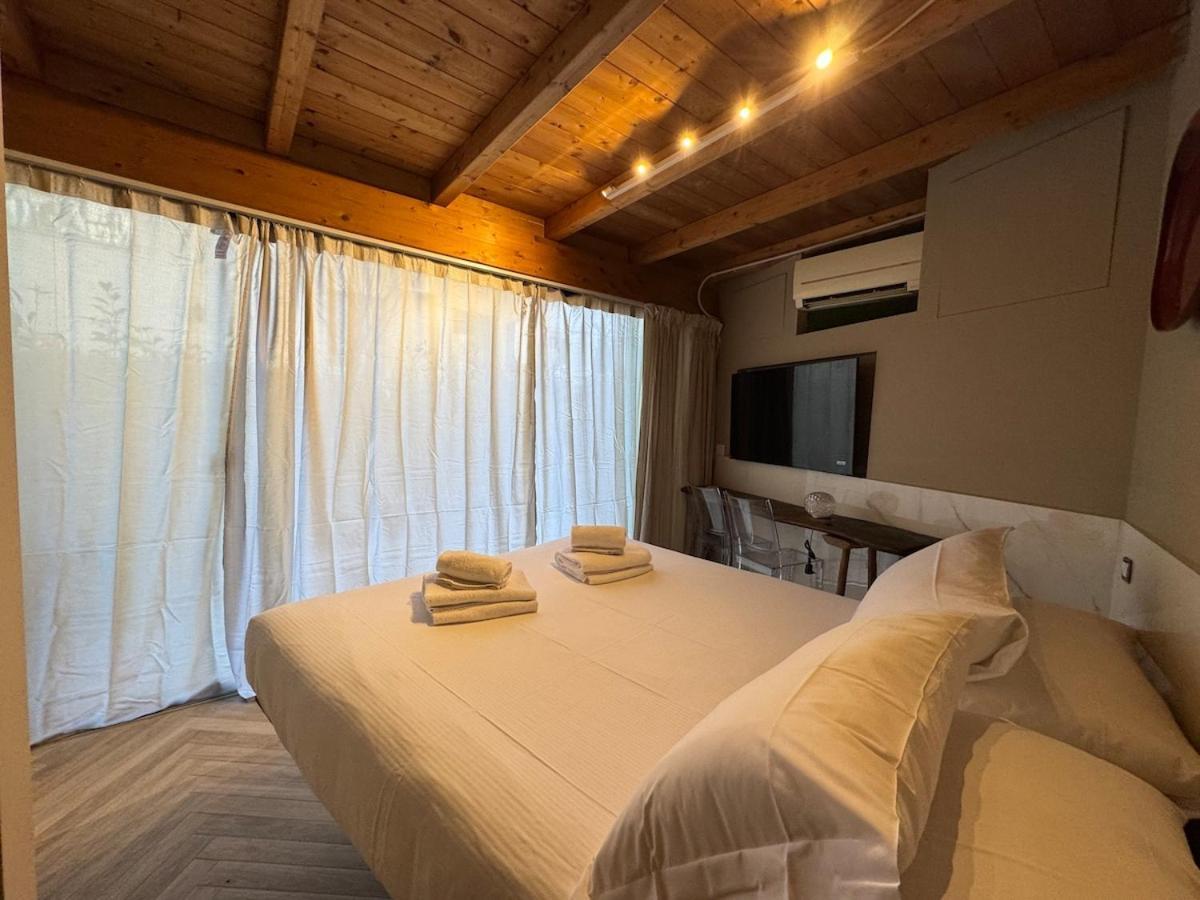 Armonia With Jacuzzi Pool Holiday home *