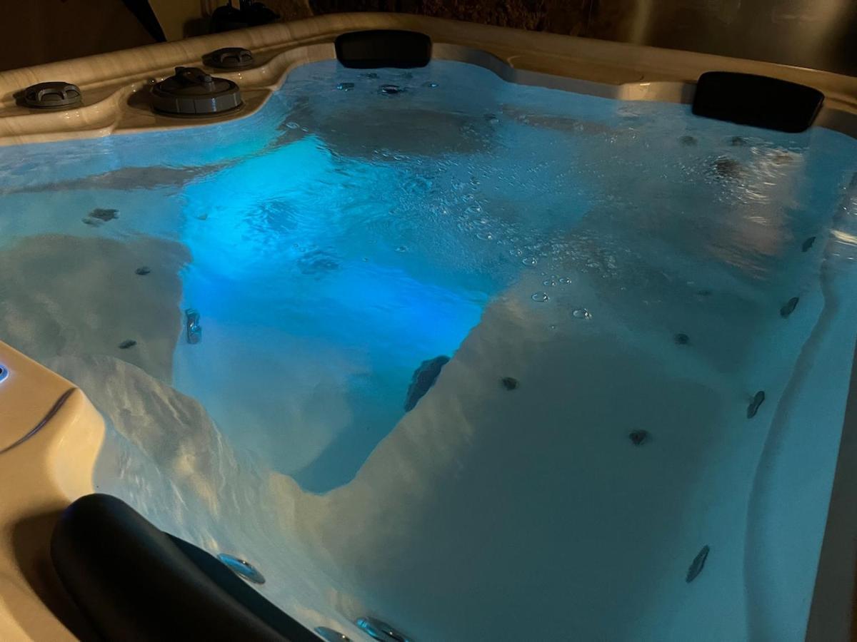 Armonia With Jacuzzi Pool *