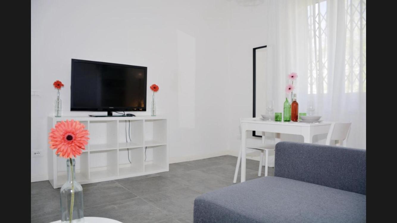 Apartment New , Garden And Parking