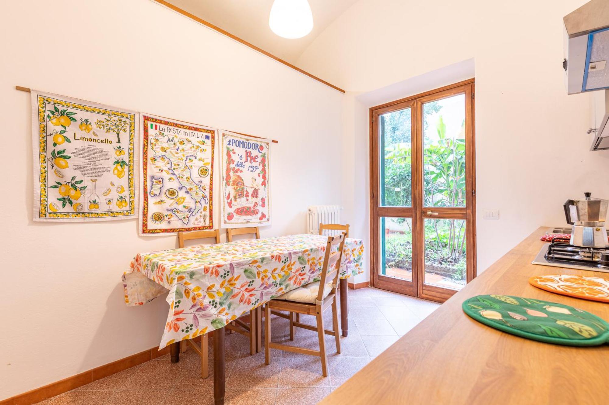 Le Petit Jardin Center Apartment *