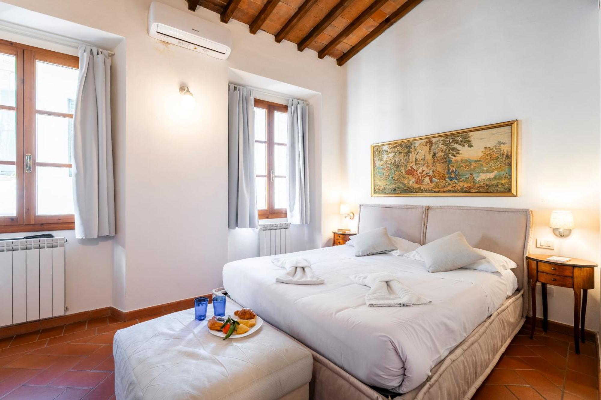 View Of The Medici Chapels- Center Appartement