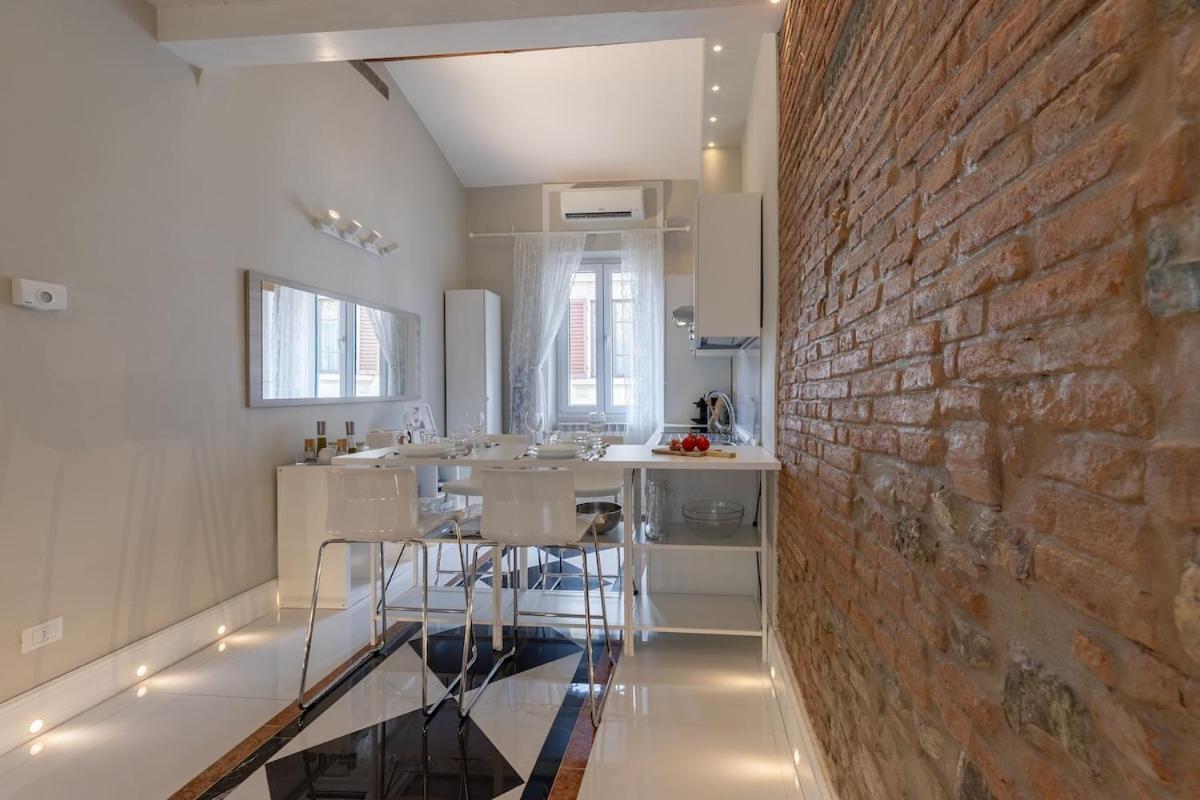 4season Flat 2 Bedrooms 10 Min Walk From The Cathedral Apartment