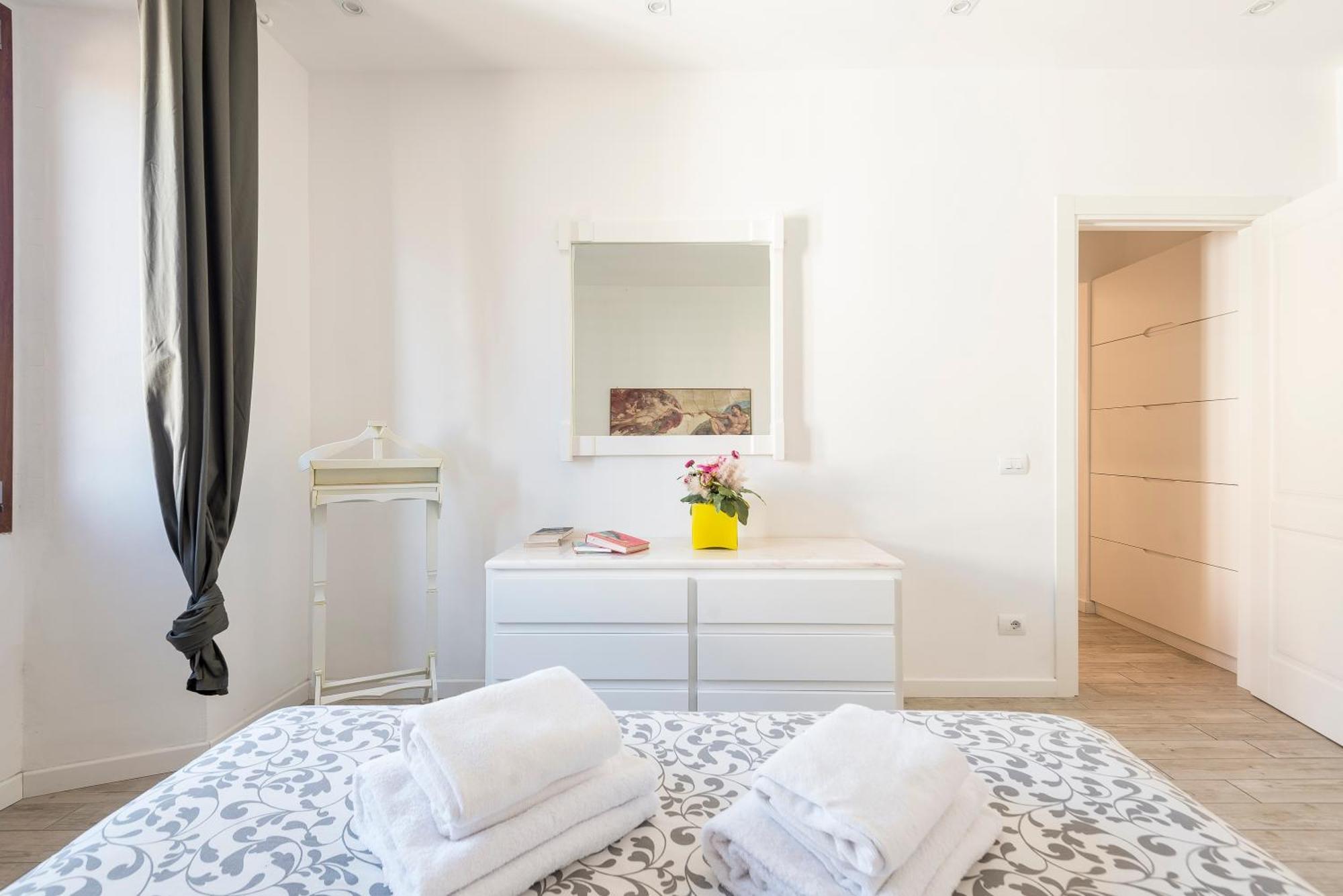 Dome House, Apartment