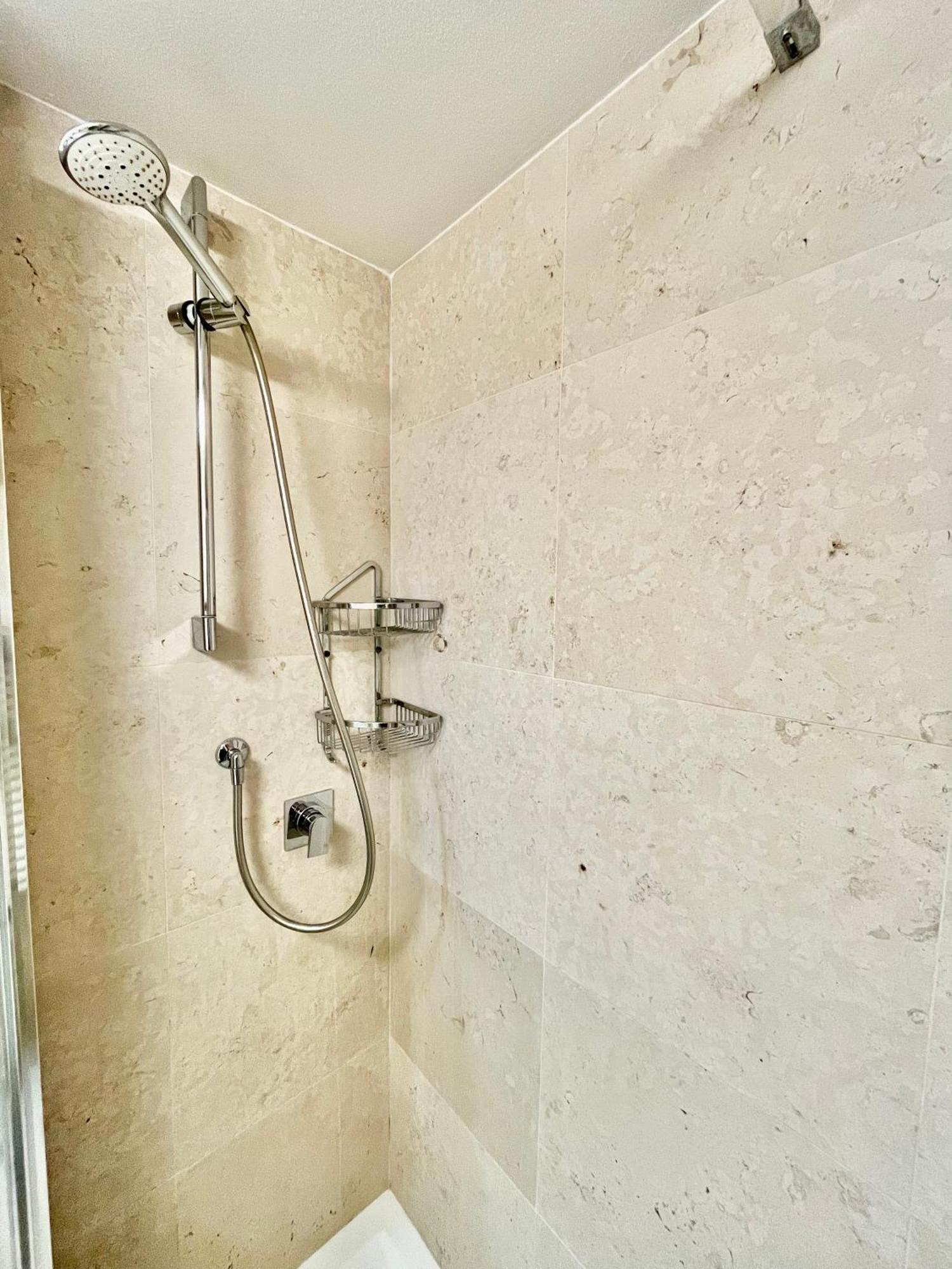 Cozy Near Piazzale Michelangelo Apartment *