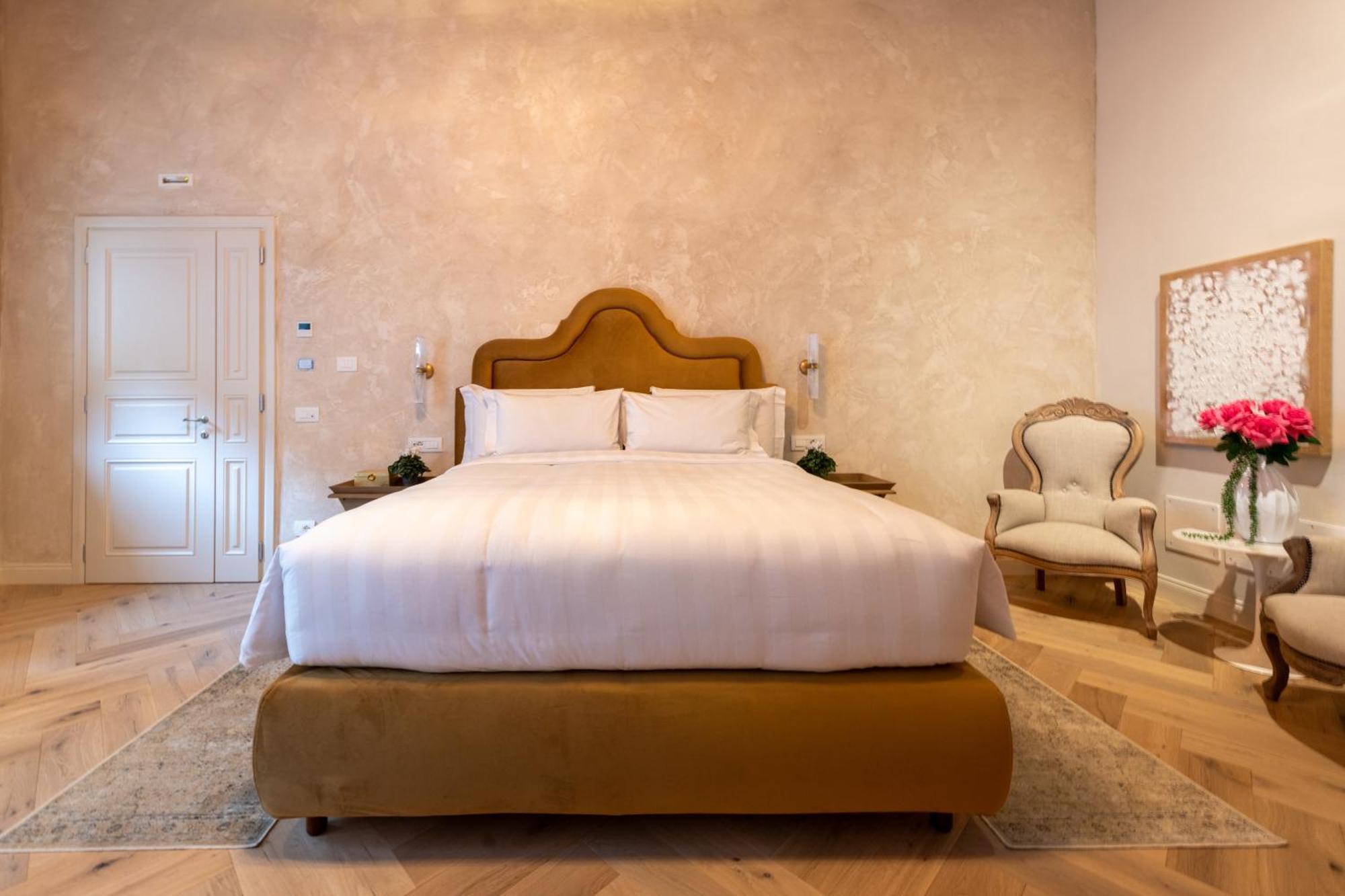 Palazzo Doni By Art * Florence