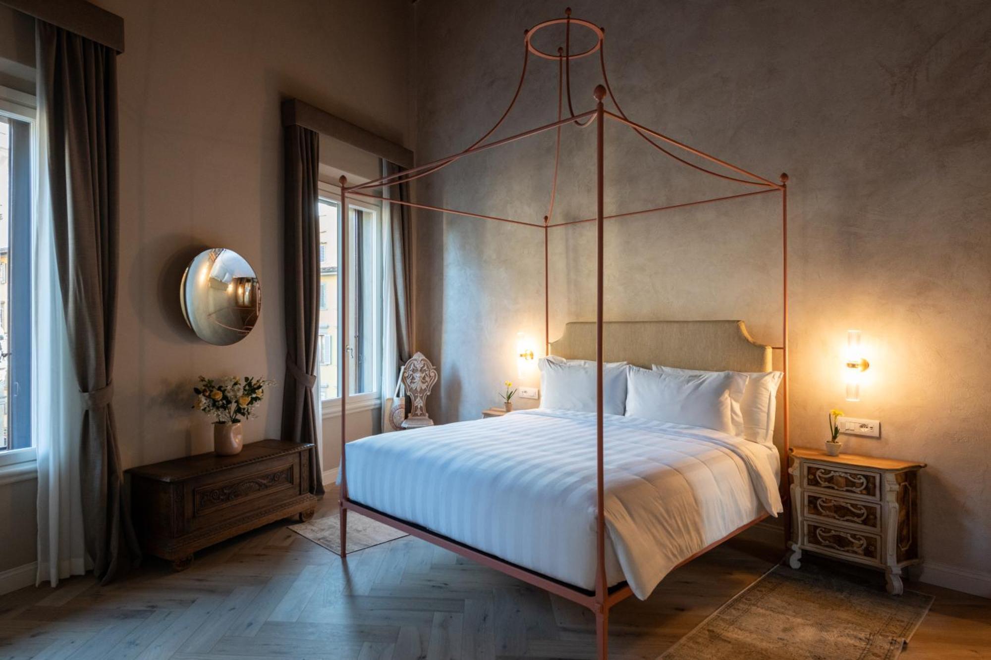 Palazzo Doni By Art * Florence