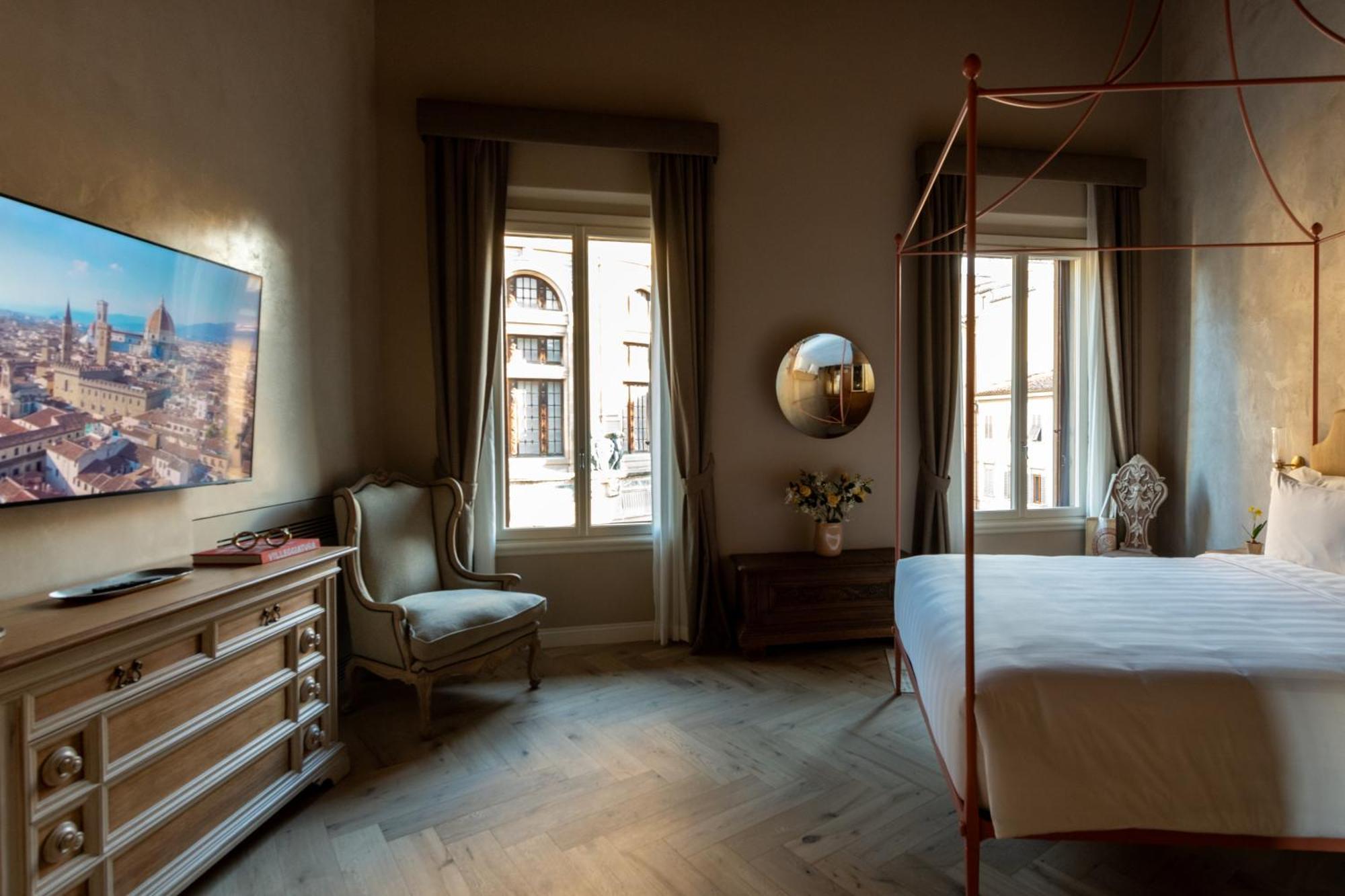 Palazzo Doni By Art * Florence