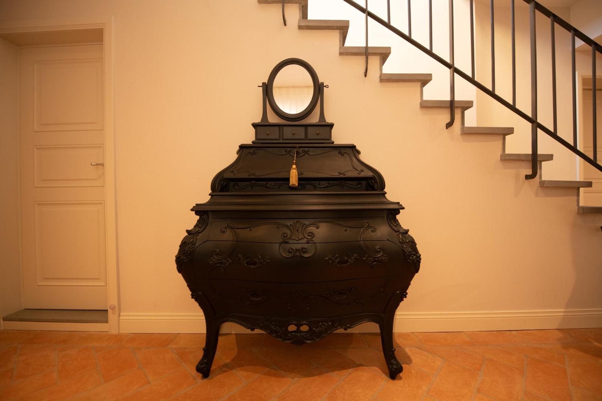 Palazzo Doni By Art