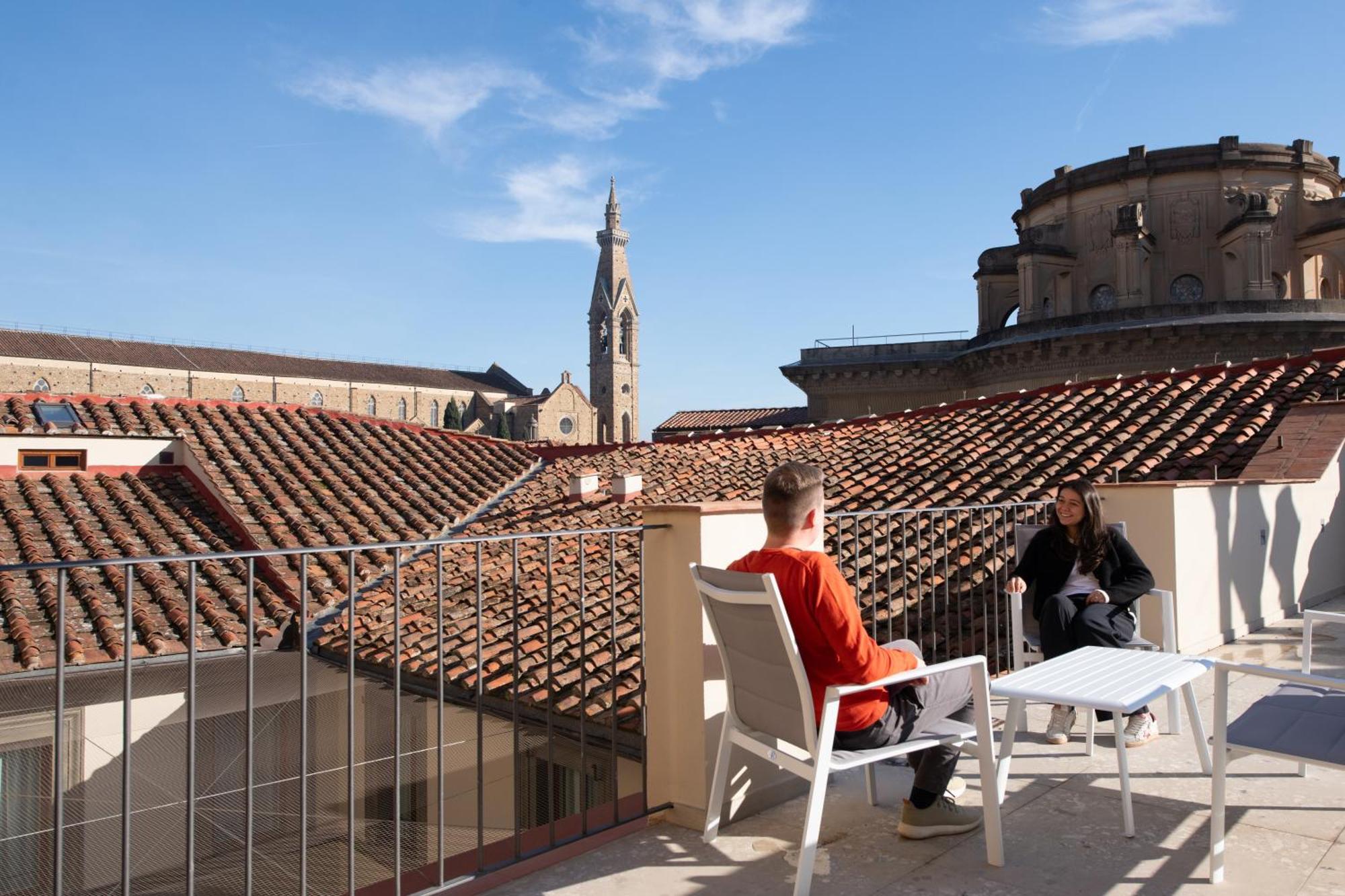 Palazzo Doni By Art *