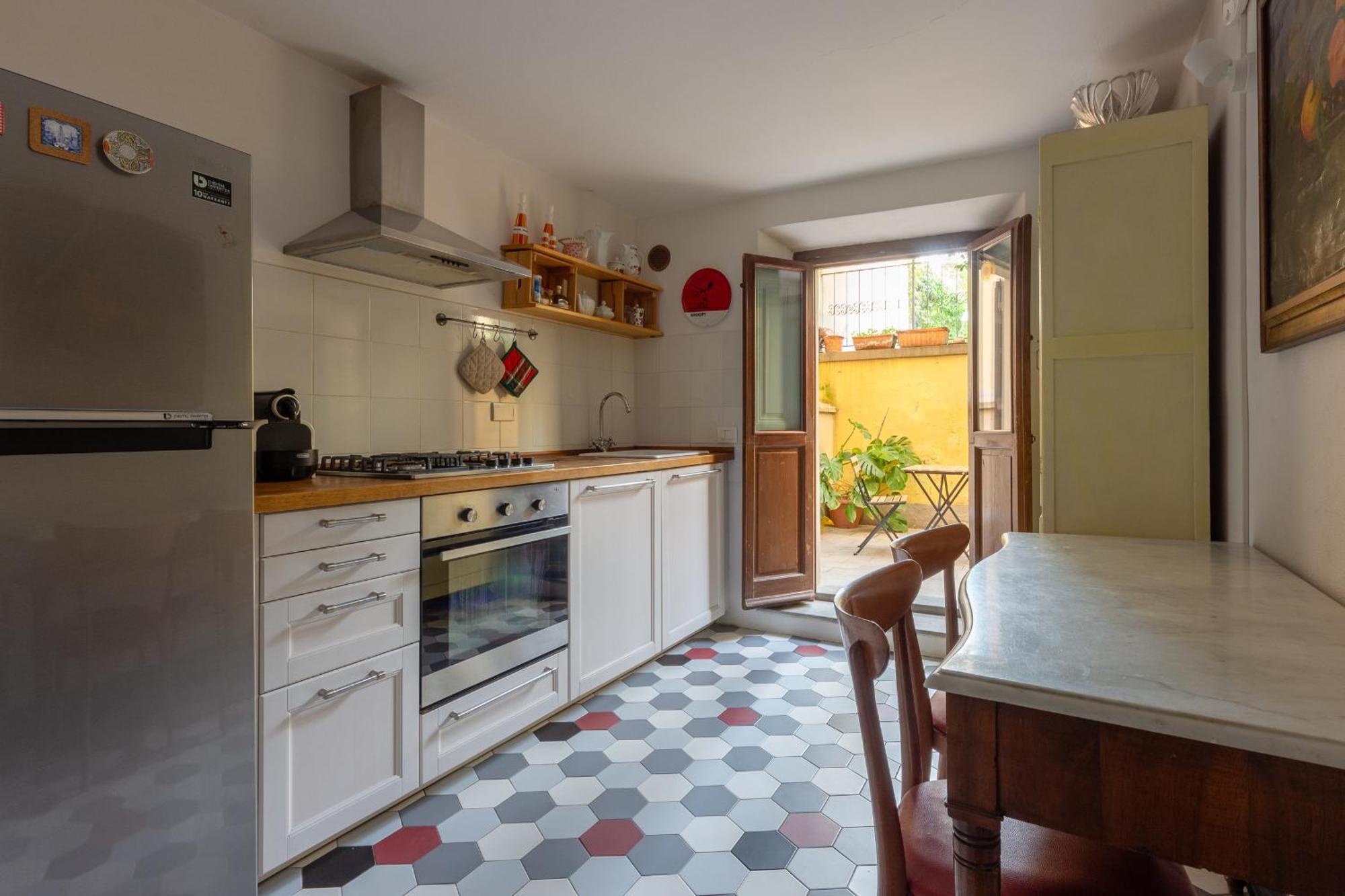 One Bedroom With Patio N2 Florence