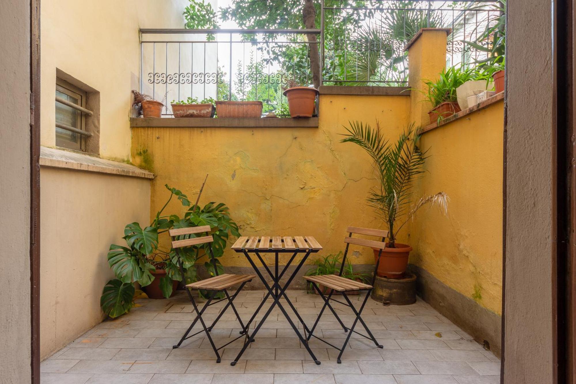 Apartment One Bedroom With Patio N2 *