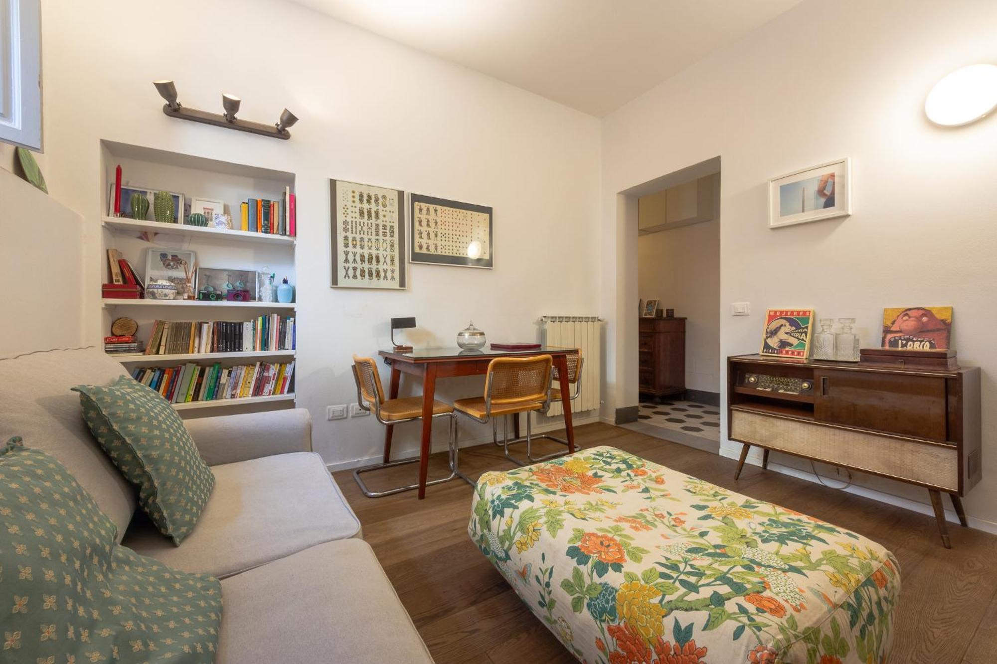 One Bedroom With Patio N2 Apartment Florence