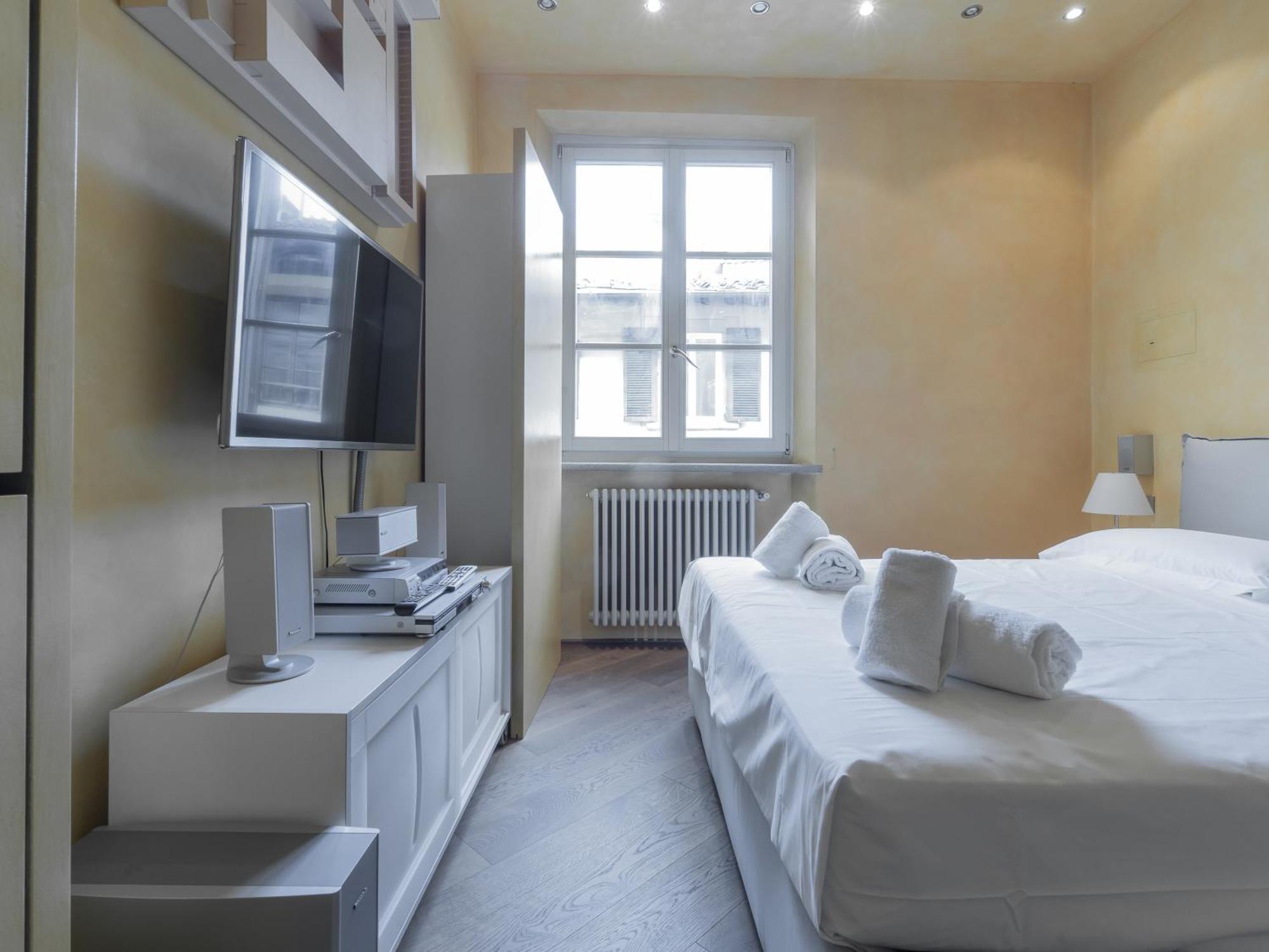 Loft 27 *