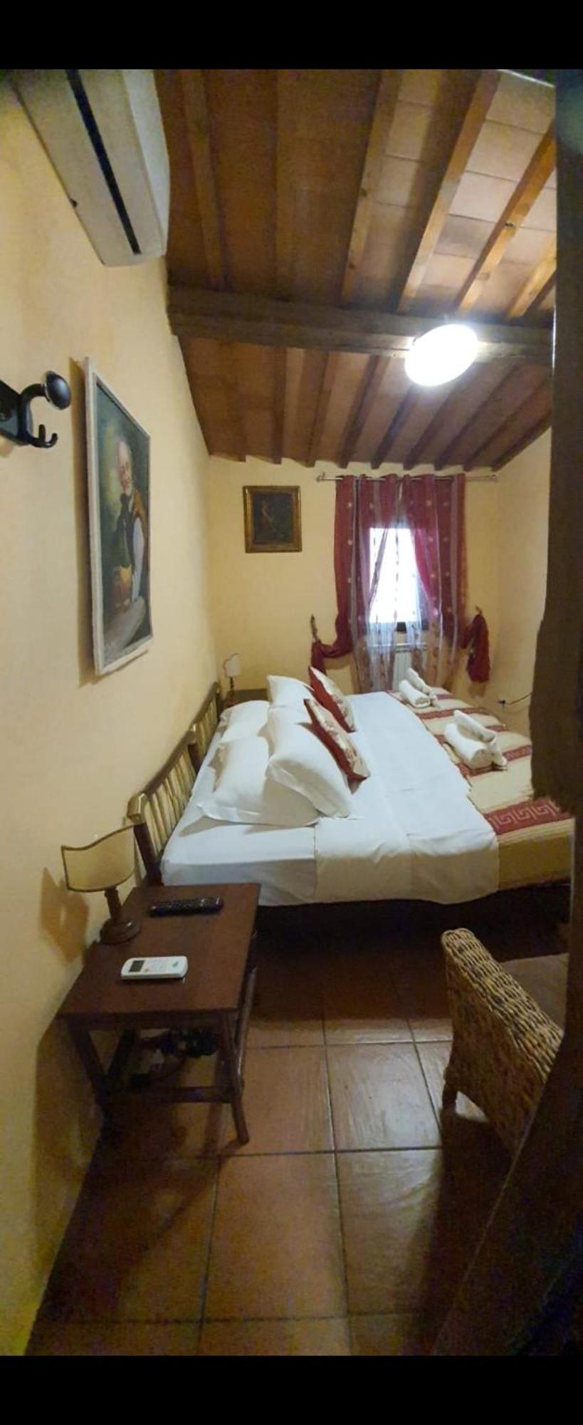Very Central-100mt From Train Station Appartement *