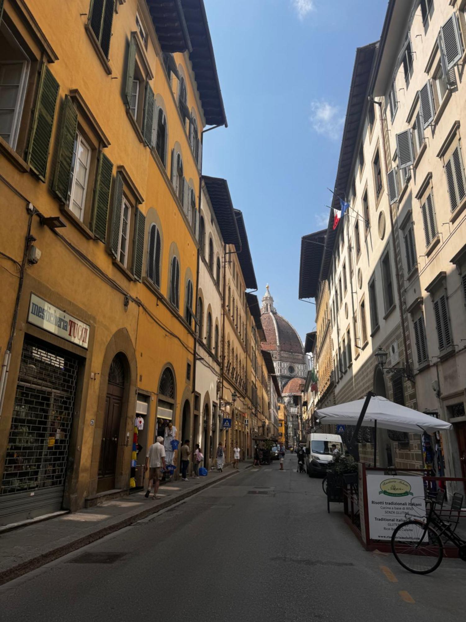 Brunelleschi - 14th Century Just 120 Steps From Cathedral - Intero * Florence