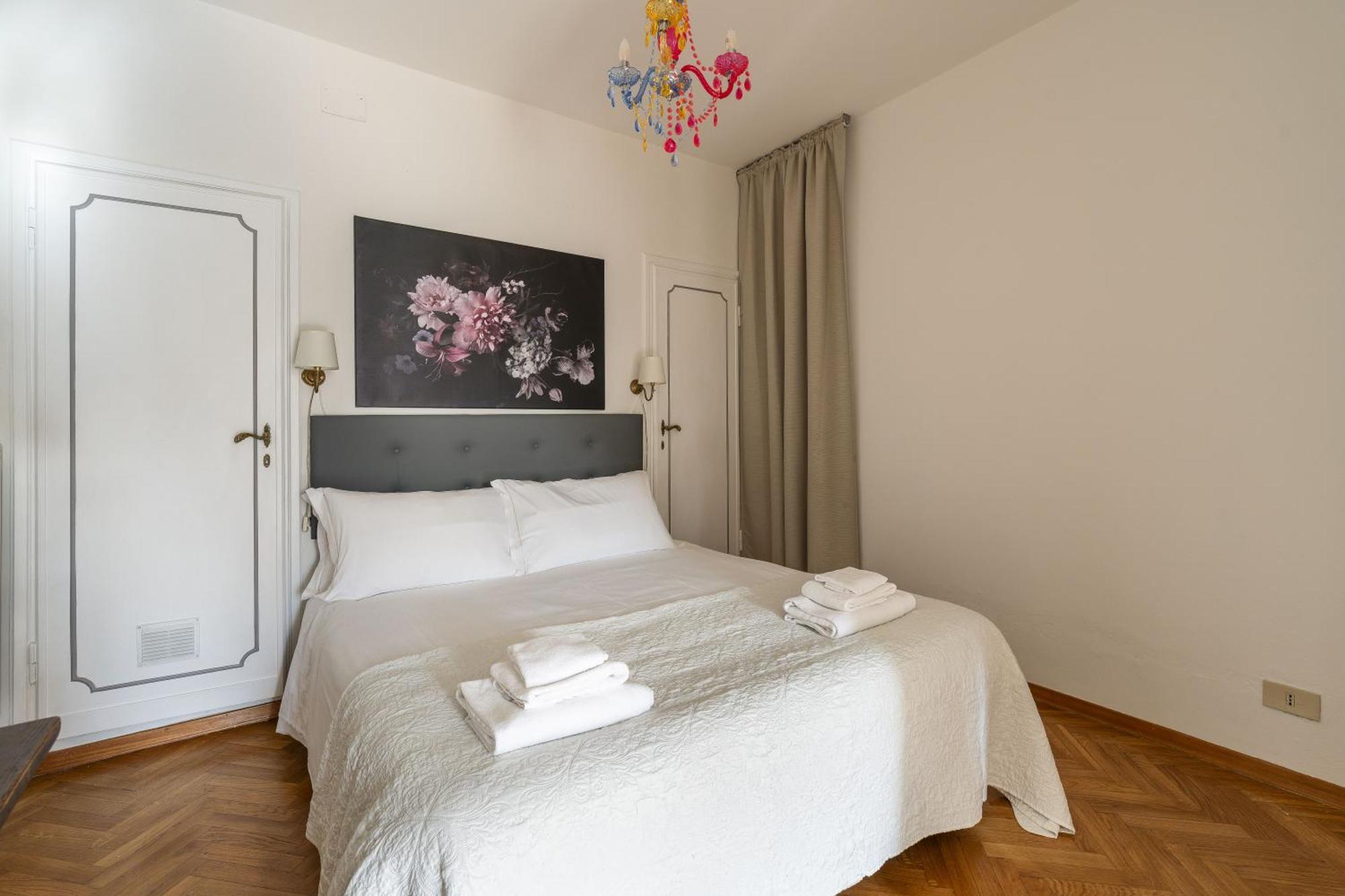 Acciaiuoli 18 Apartment