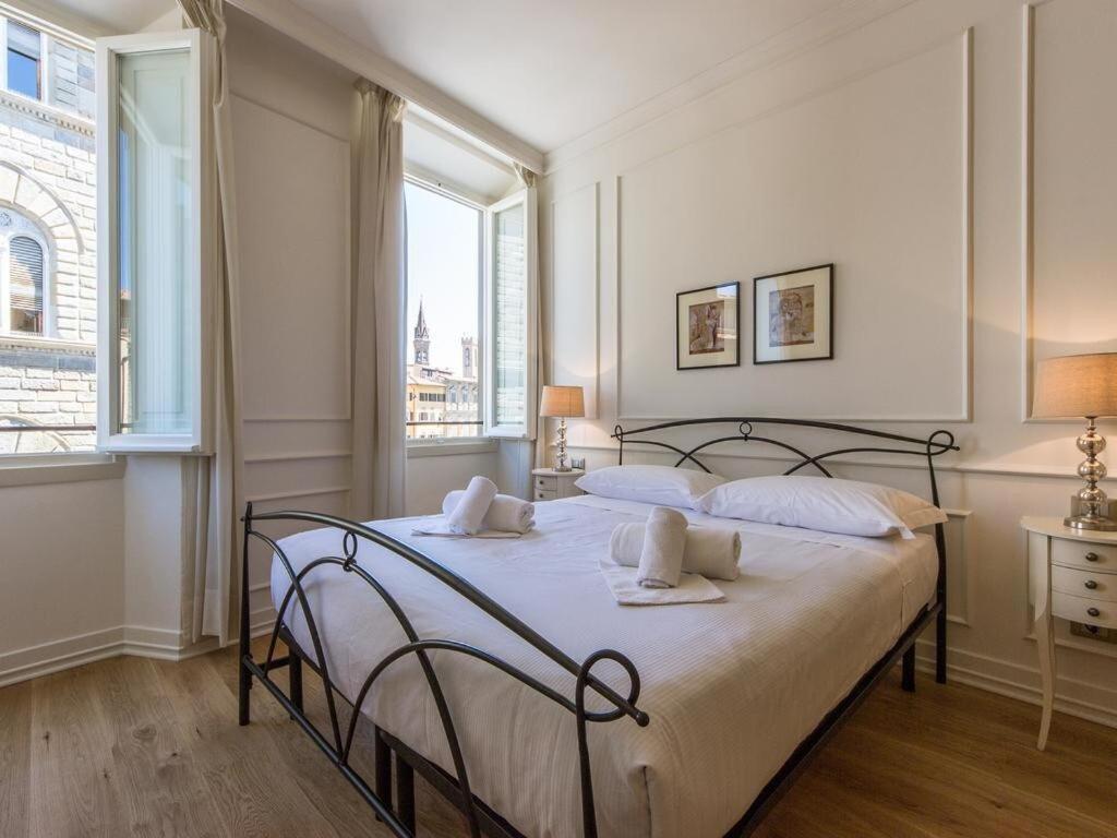 Signoria View- Scenic Overlooking Loft Apartment
