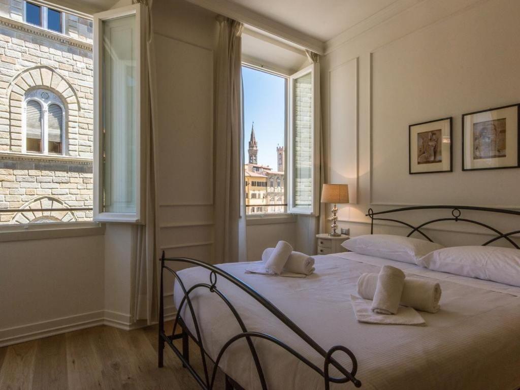 Signoria View- Scenic Overlooking Loft Florence
