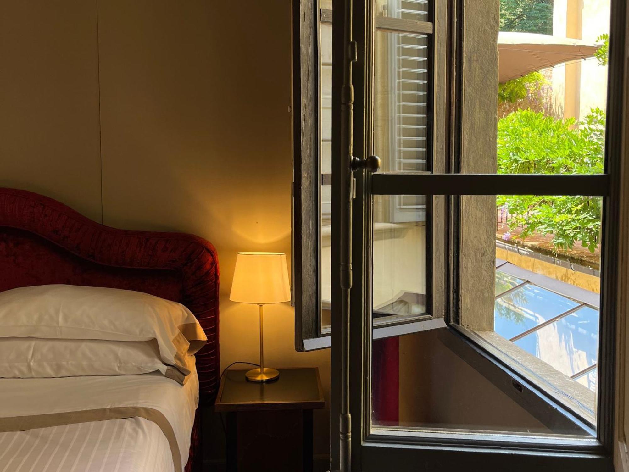 Aparthotel Numa Palazzo San Niccolo Florence