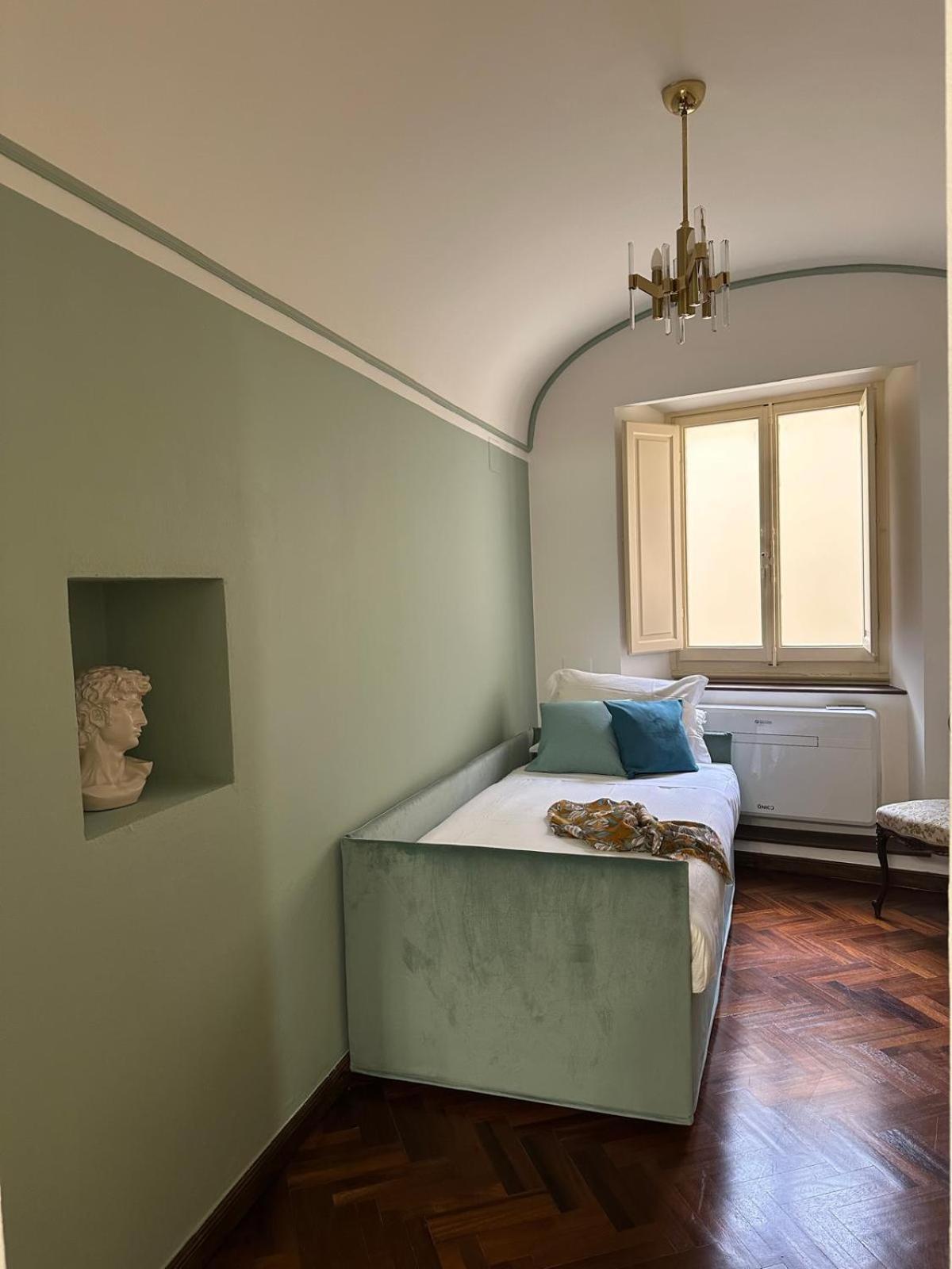 Elegant In A Historic Building, Just A Few Steps From The Duomo Apartment *