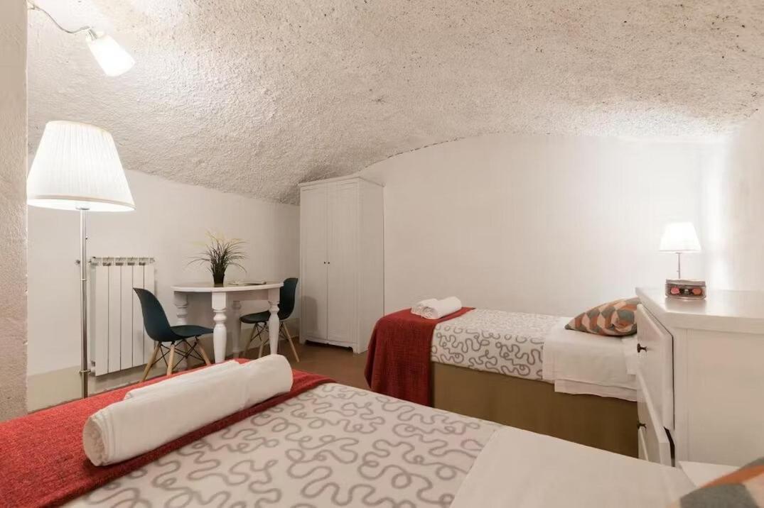 Keys Of Italy - F2 -2bedroom By Santa Croce Florence