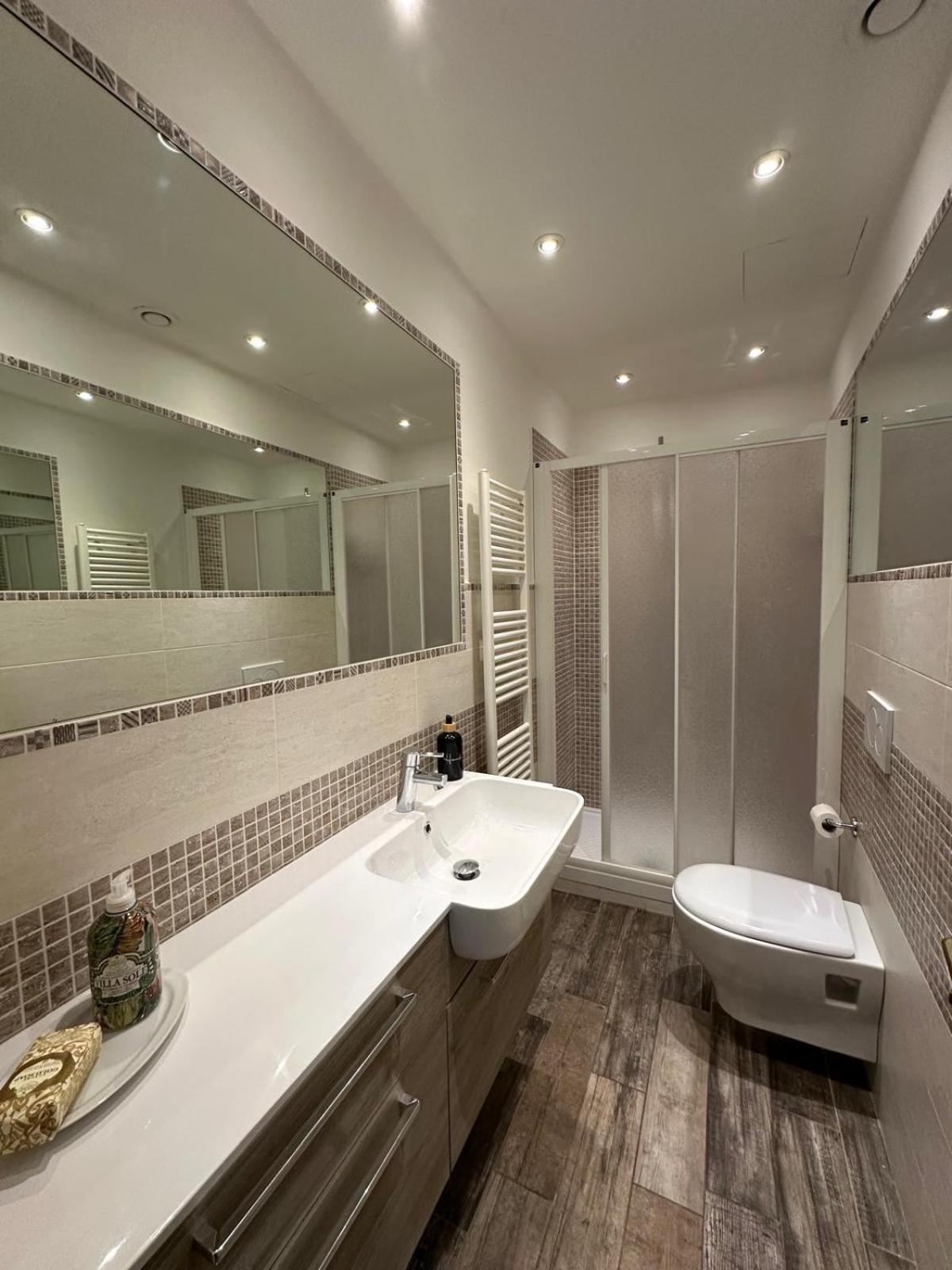 Apartment Elegant In A Historic Building, Just A Few Steps From The Duomo Florence