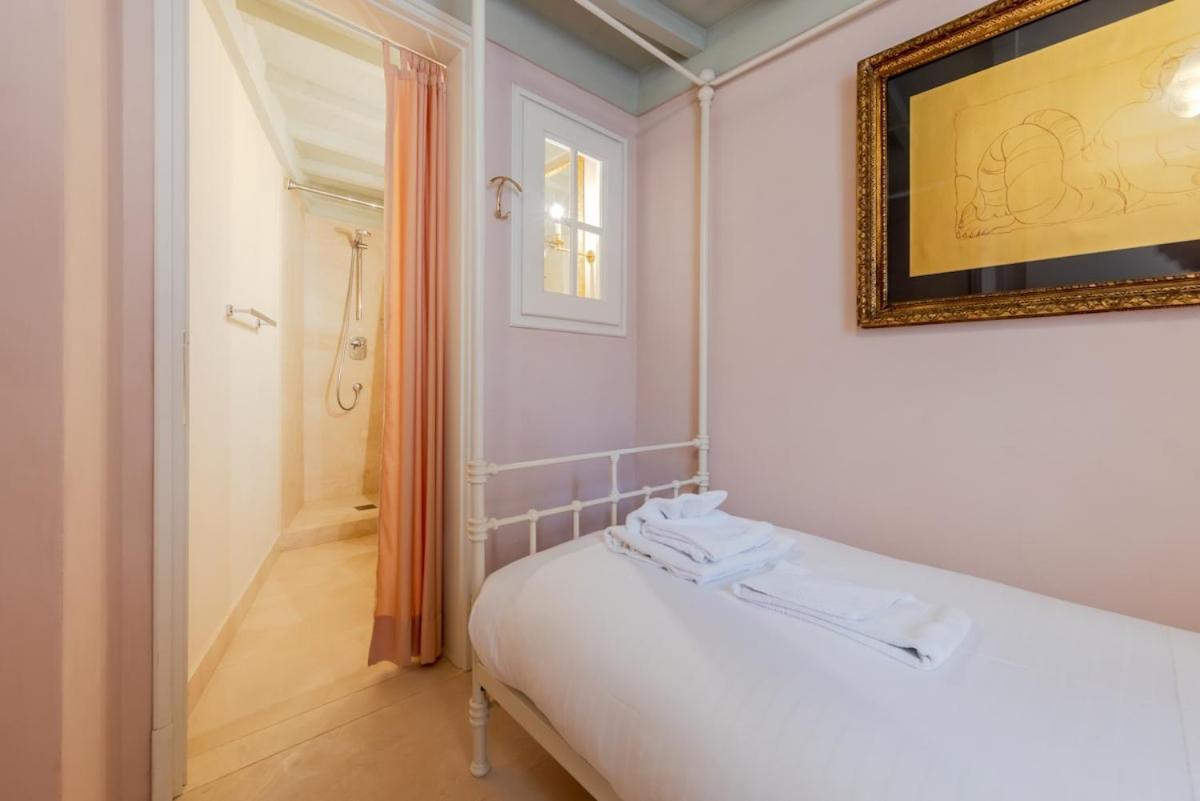 Palazzo Bartolommei Dimora Storica Centralissima Apartment Florence