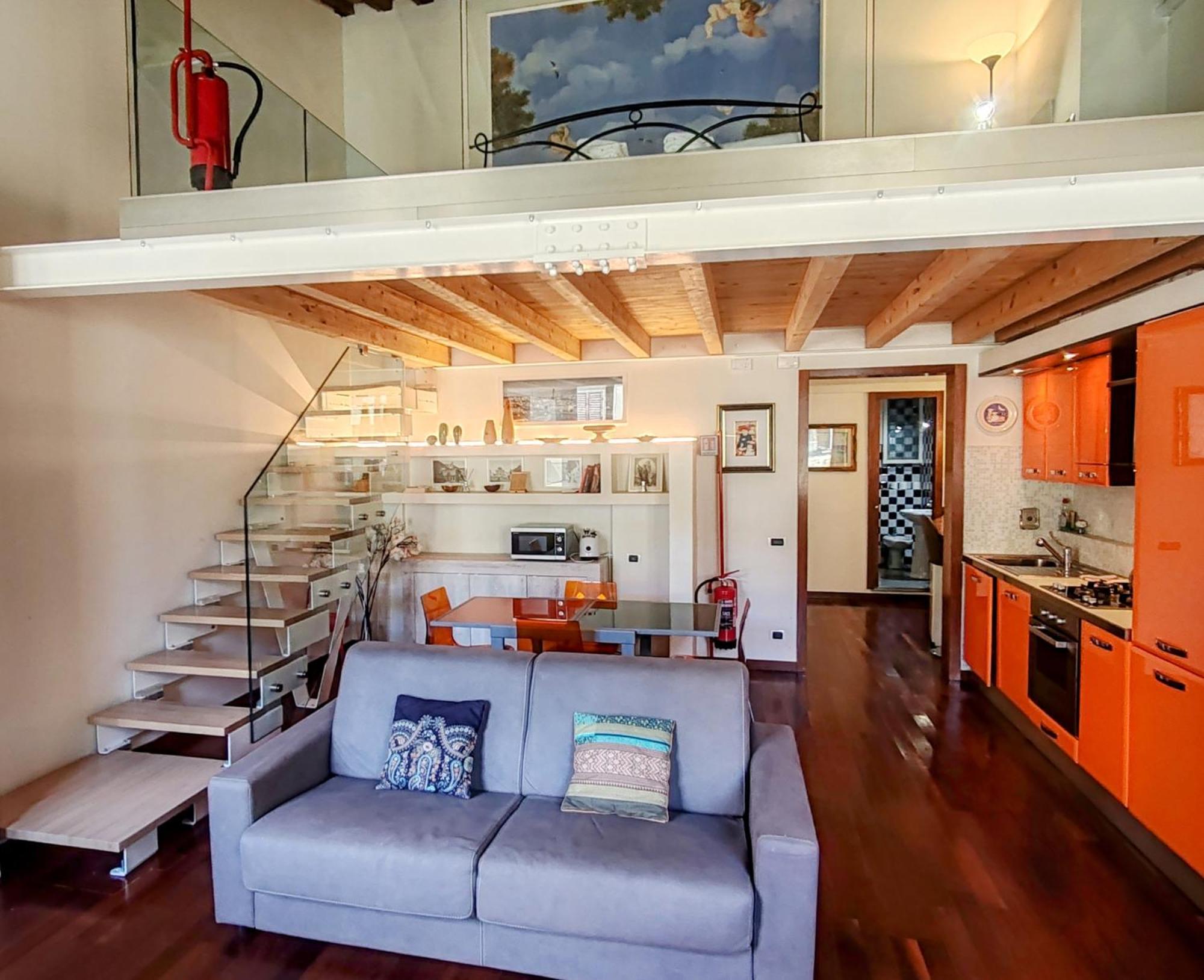 Cavour Mezzanine By 360rentals Apartment Florence