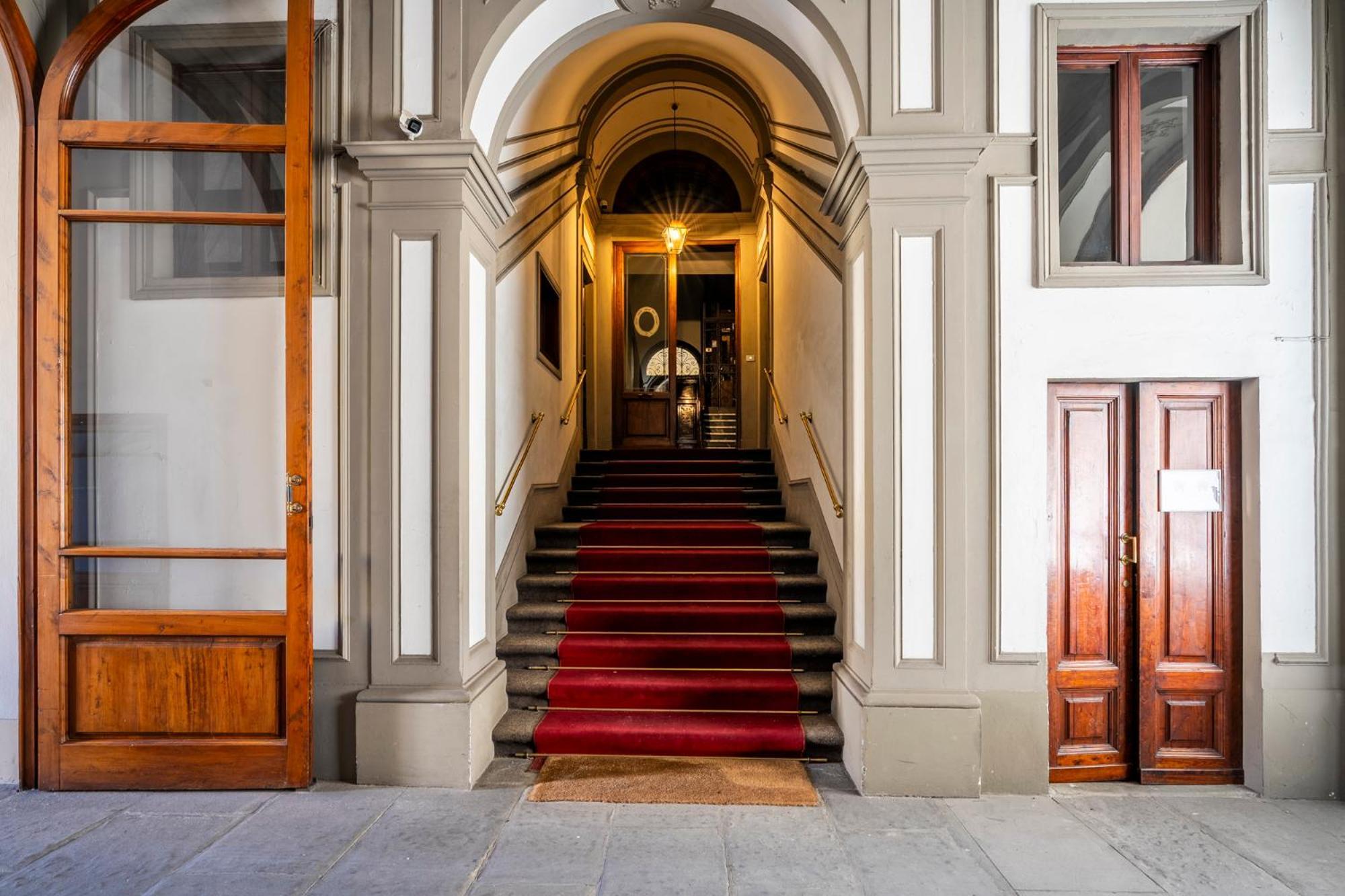 Grand Royal Apartment *
