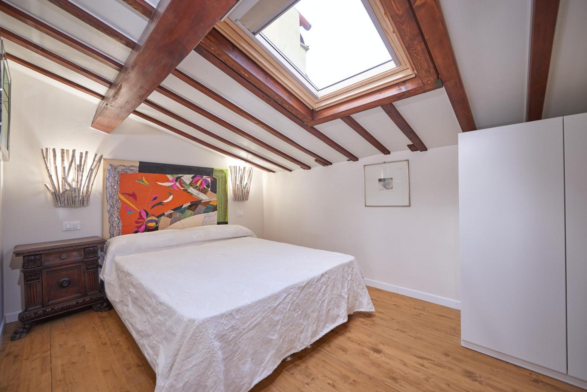 Apartment Penthouse With Terrace