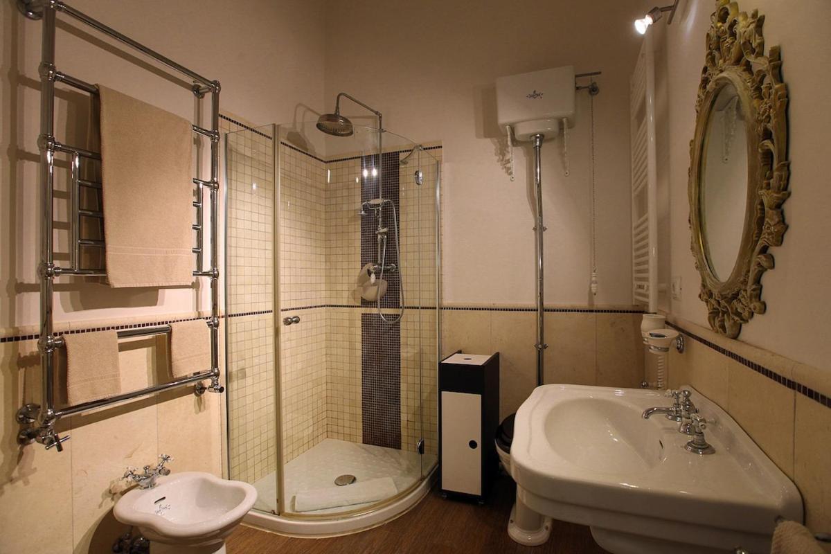 Corso Dei Tintori Apartment *