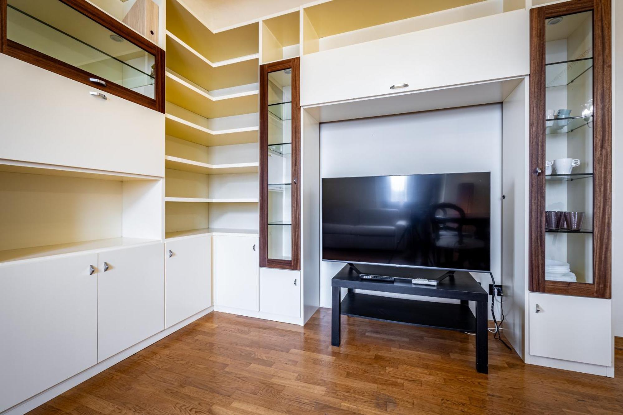Yd Amaryllis Apartment