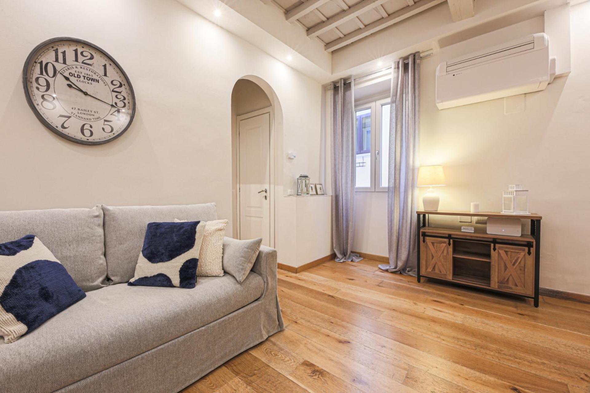 Apartment - Silver Glow *