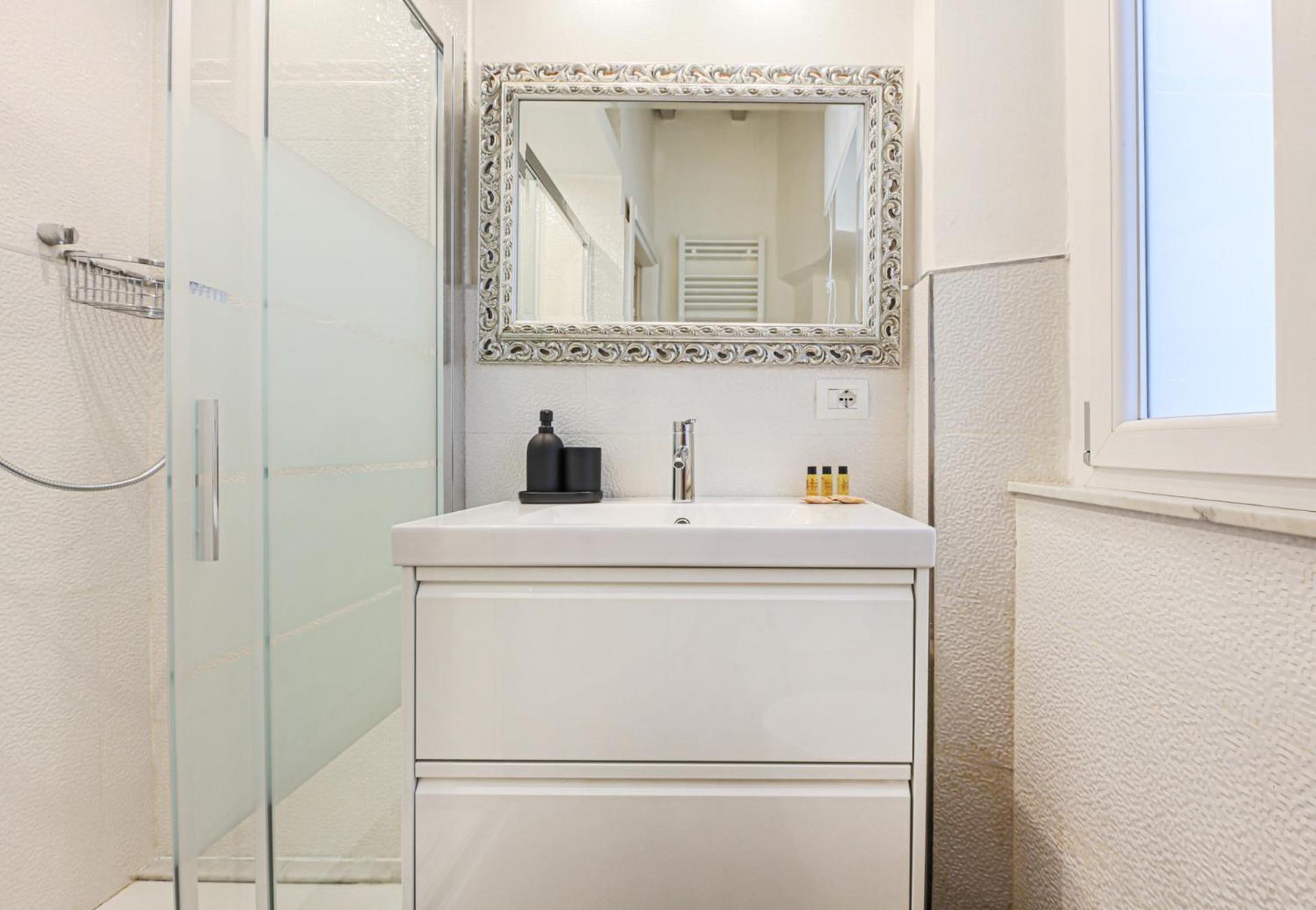 - Silver Glow Apartment Florence