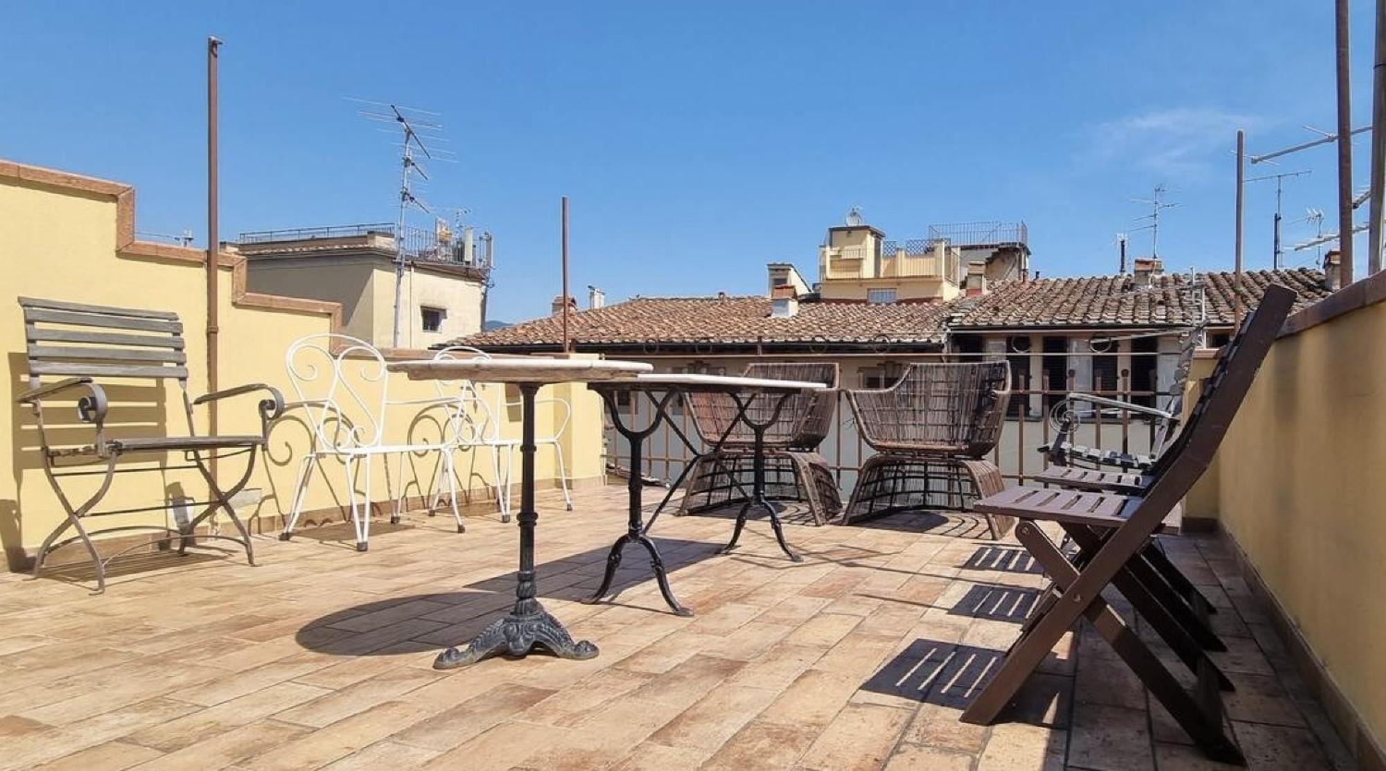 Apartment Penthouse With Terrace *