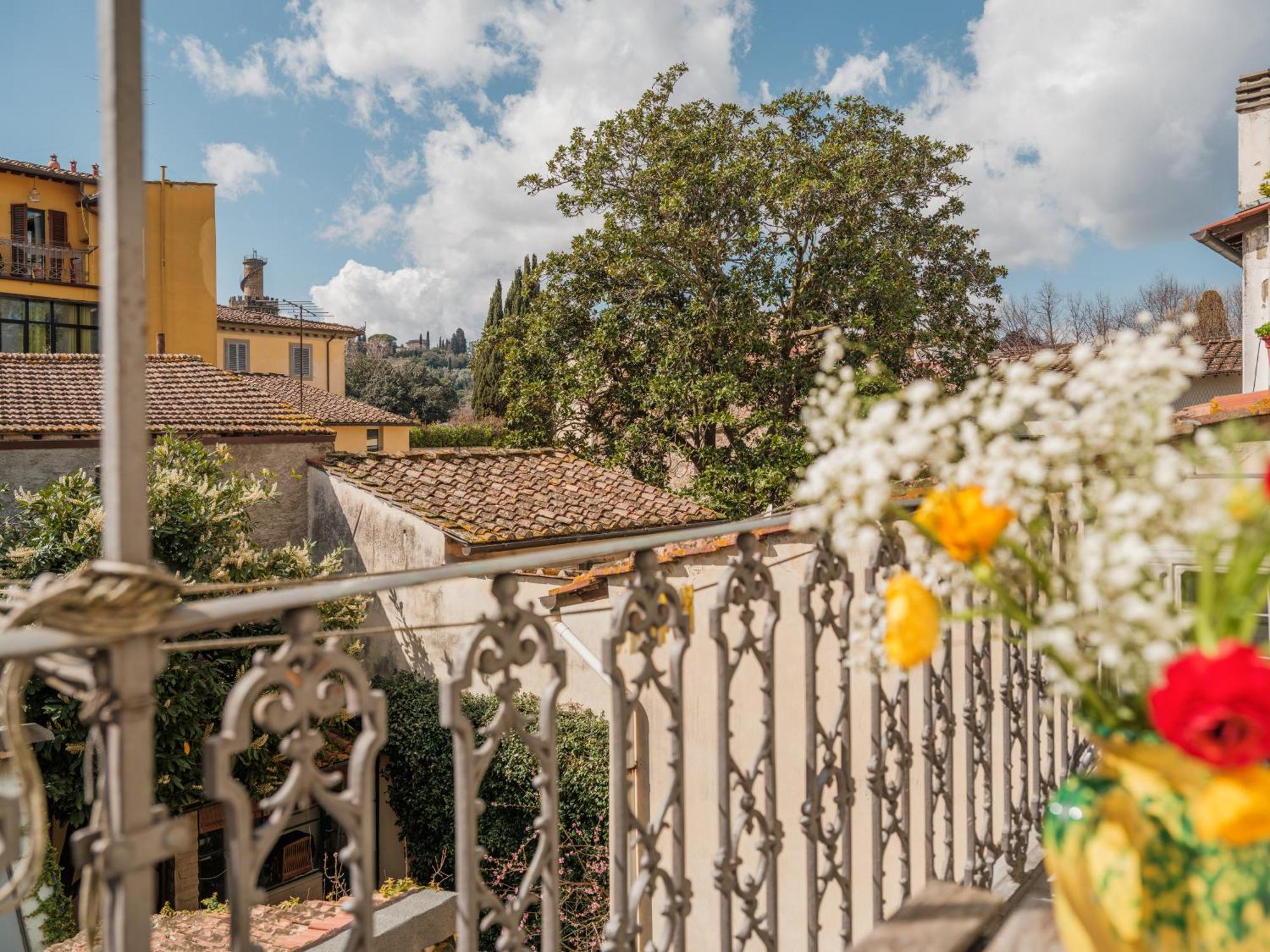 Nugolo Atelier - Light & Charm In Oltrarno Apartment *