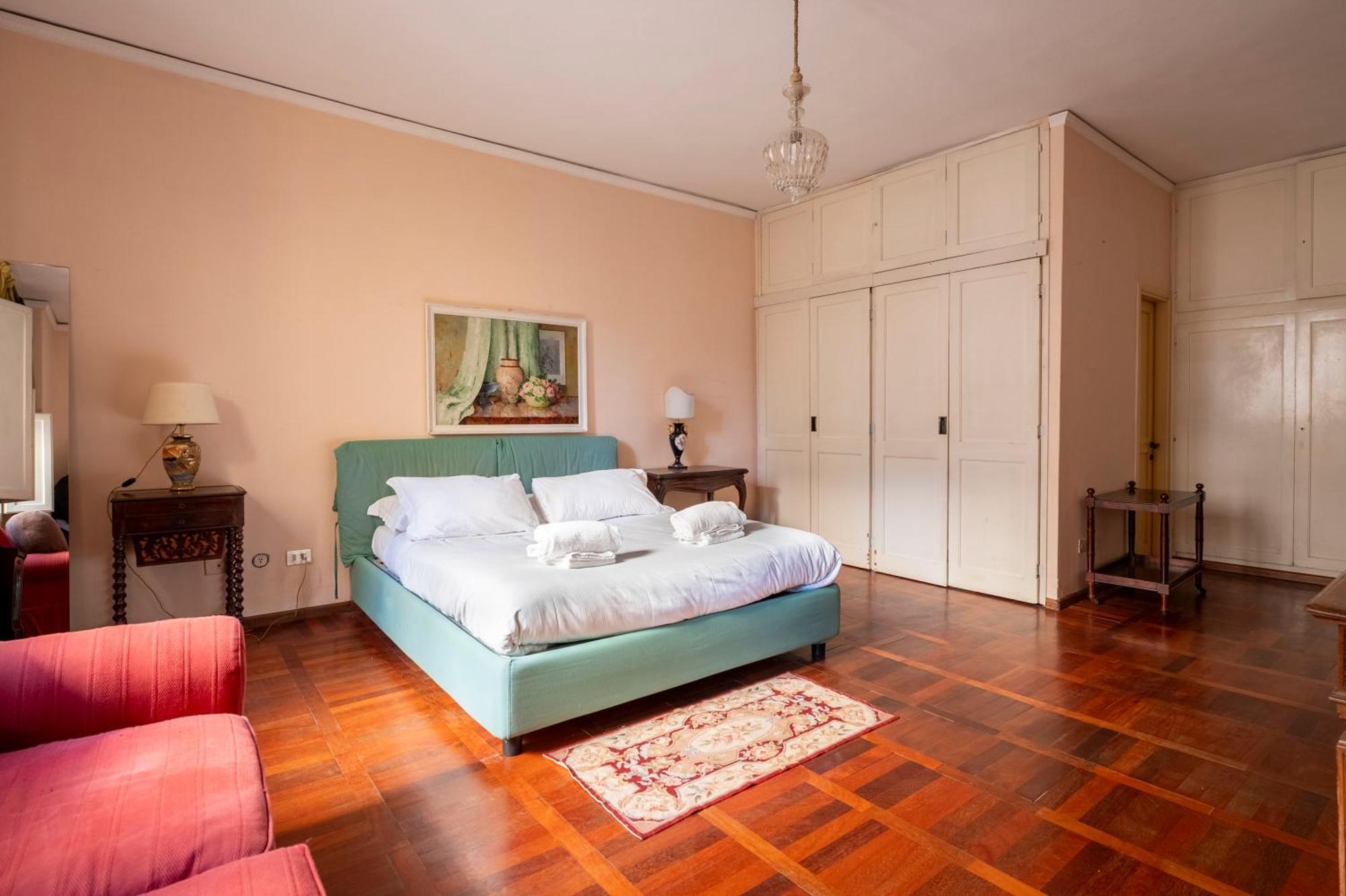 Maison d'hôtes Caravaggio- Con Bagno Privato In Condiviso Oltrarno