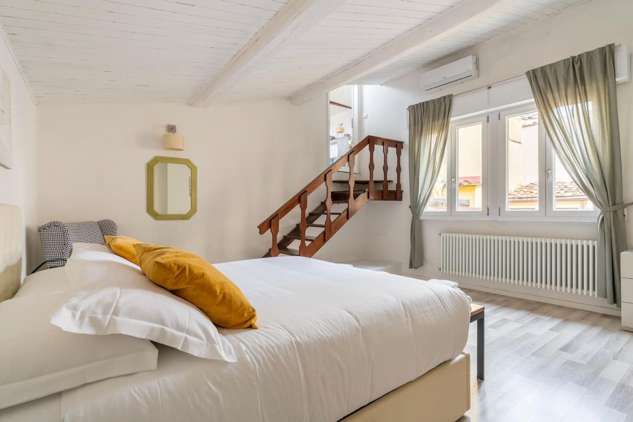 House On The Roof - Dolce * Florence