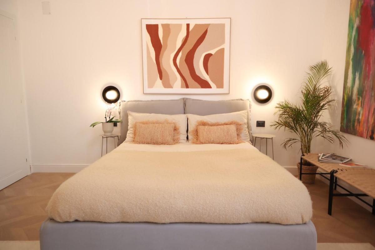 Four Seasons Apartment *