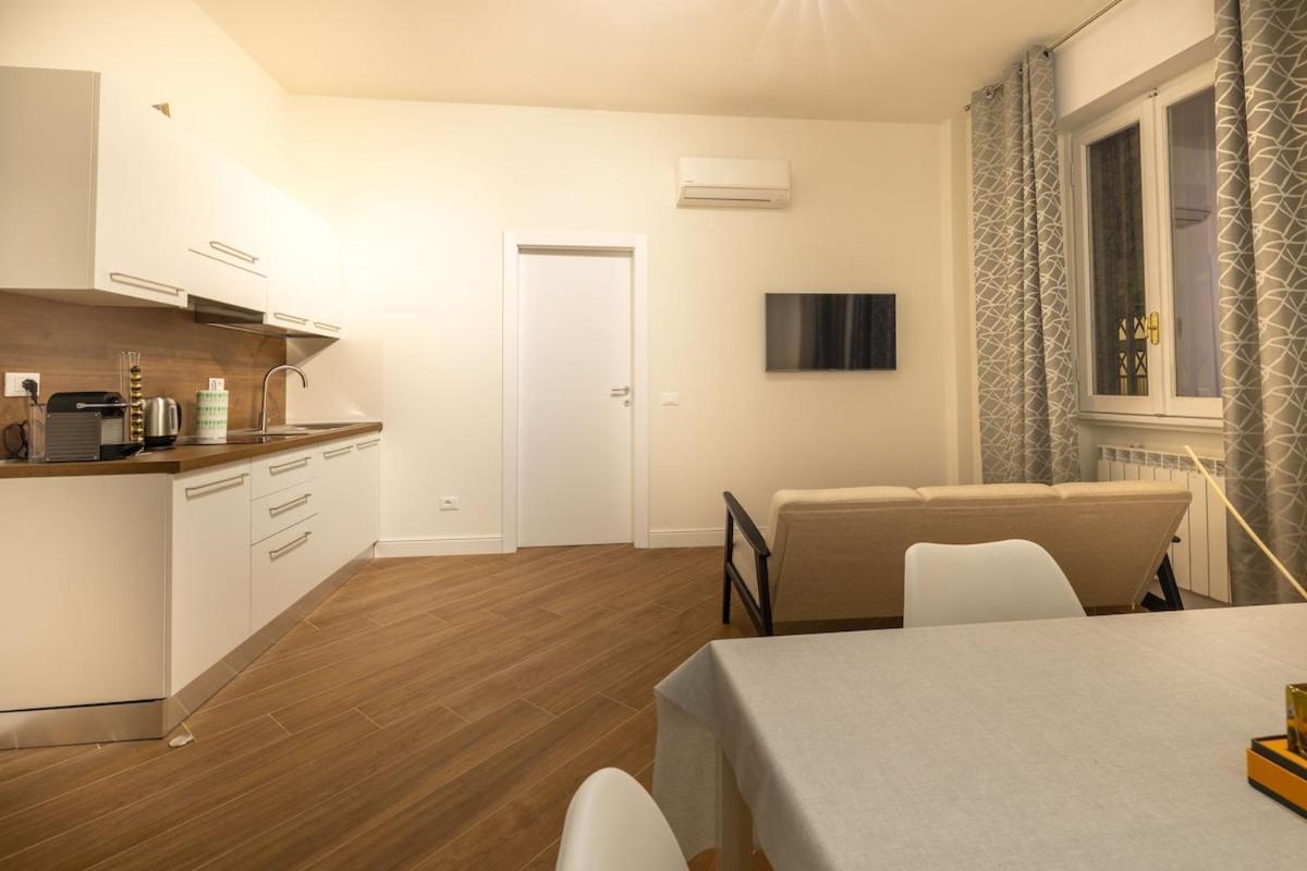 Modern Two-room Near Station And Airport Florence