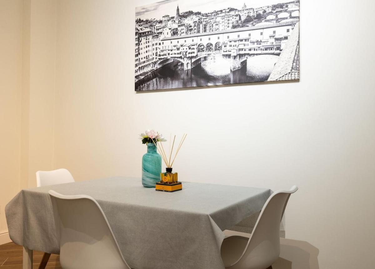 Modern Two-room Near Station And Airport *