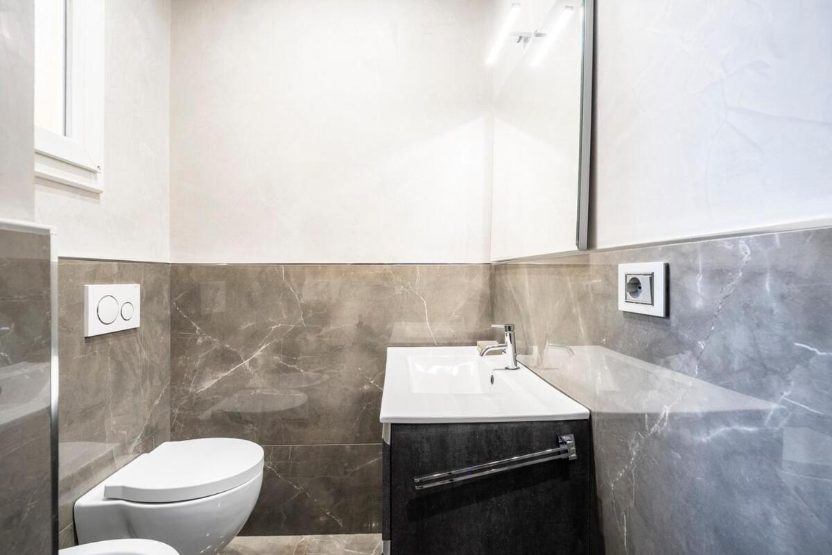 New - 2 Min Metro Batoni - Luxury Con Posto Auto *