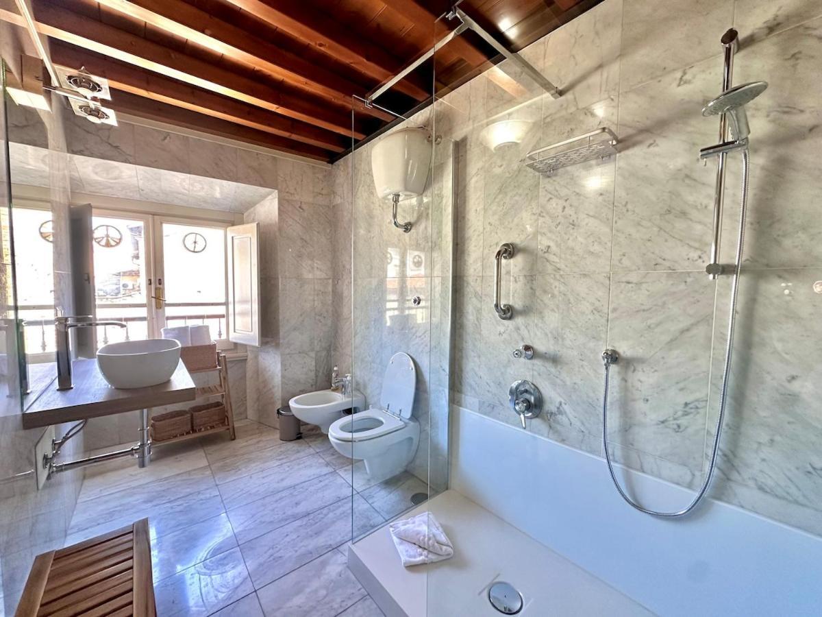 Apartment Ad Rondinelli, *