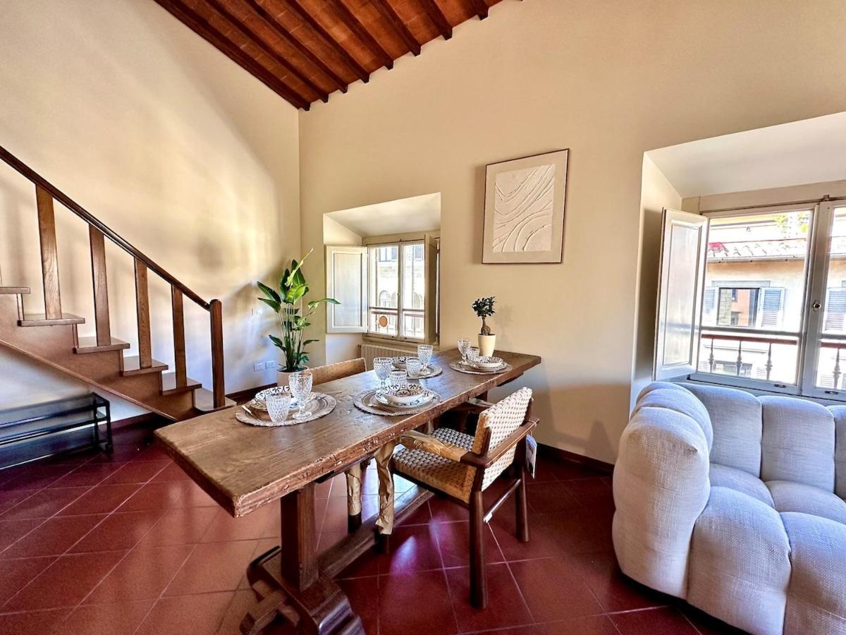Ad Rondinelli, Apartment