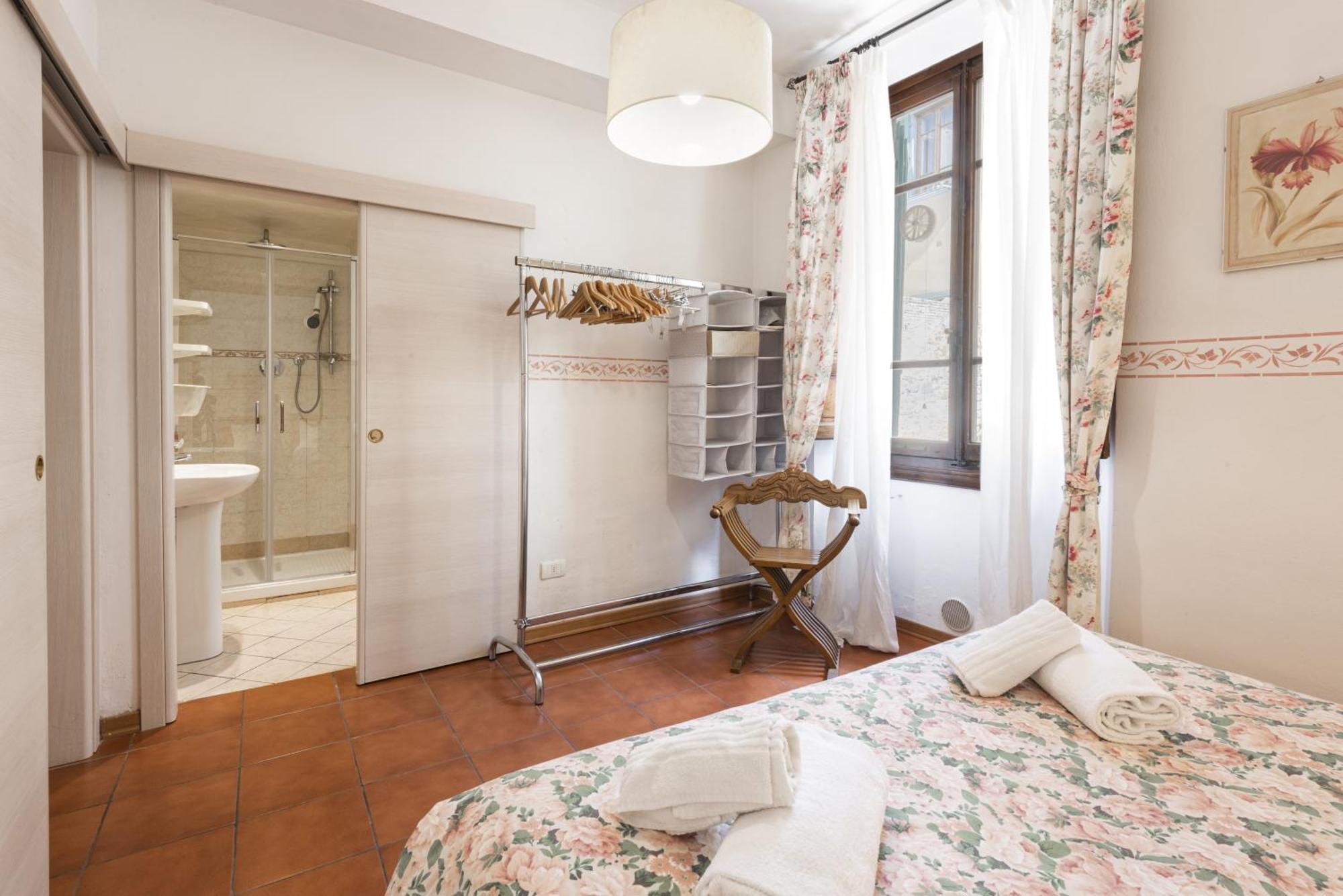 Grazioso In Oltrarno A Apartment