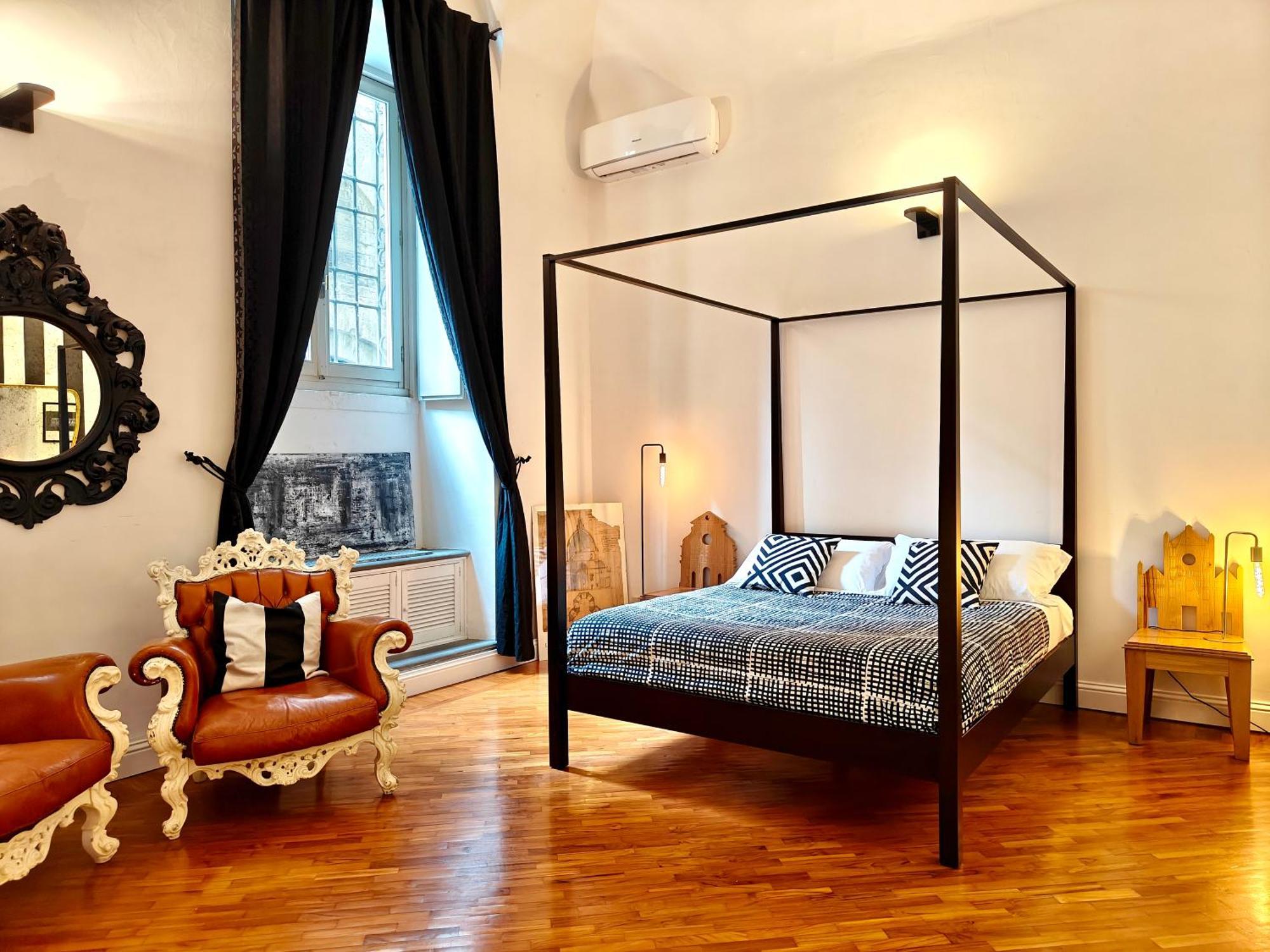 Chic Mamma Luxury Loft Apartment