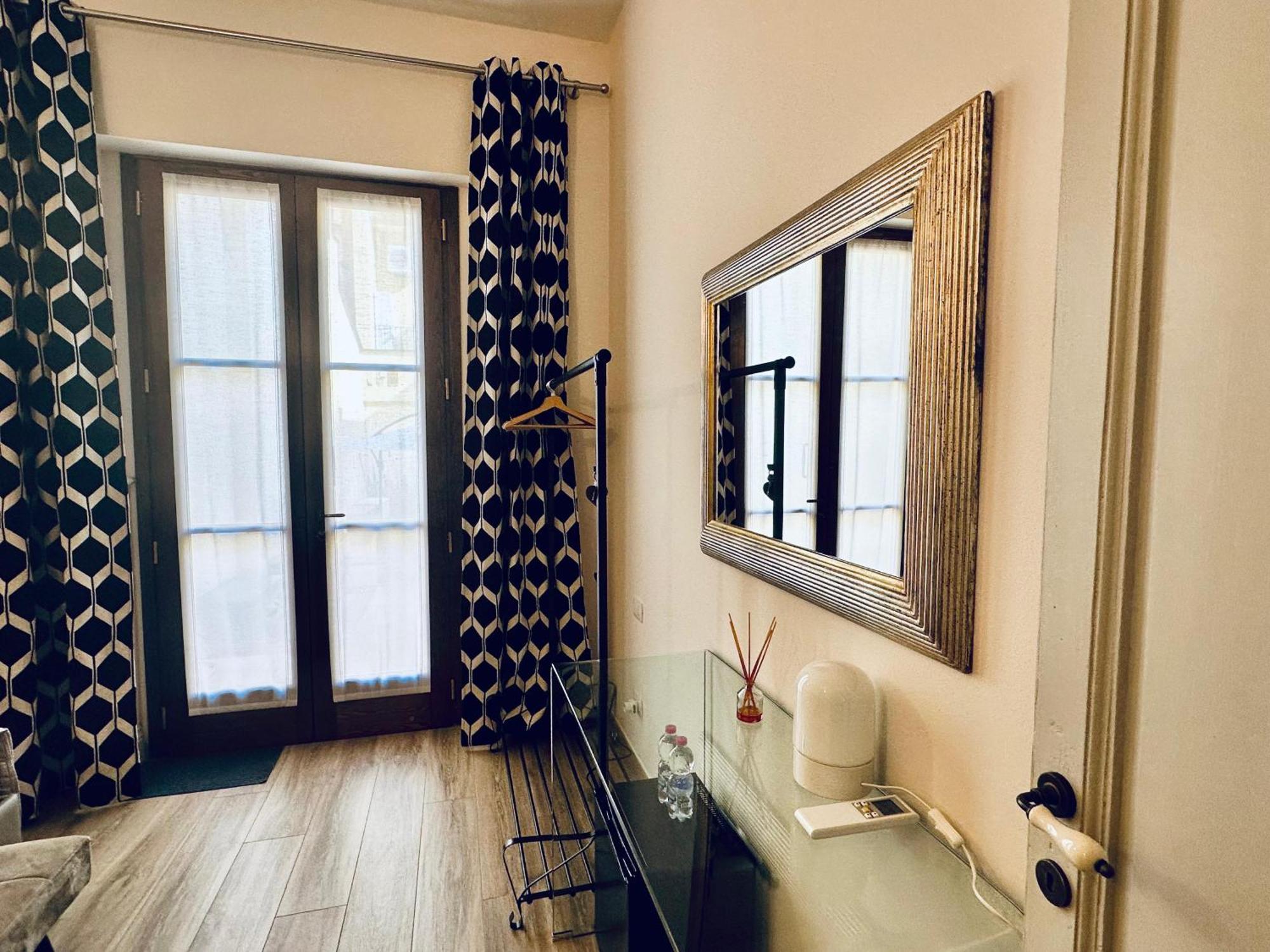 Guest house Cozy Room With Ensuite & Outdoor Space Florence
