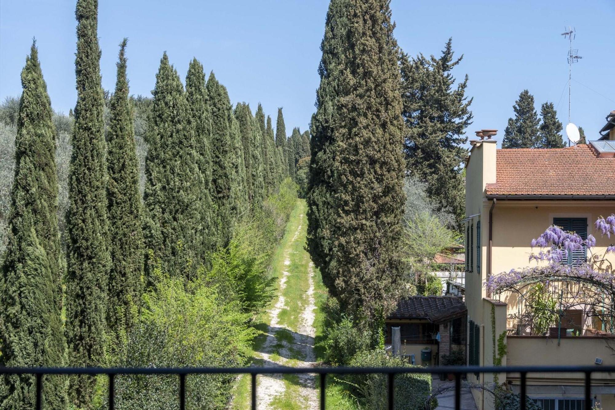 Italian Experience-green Florence