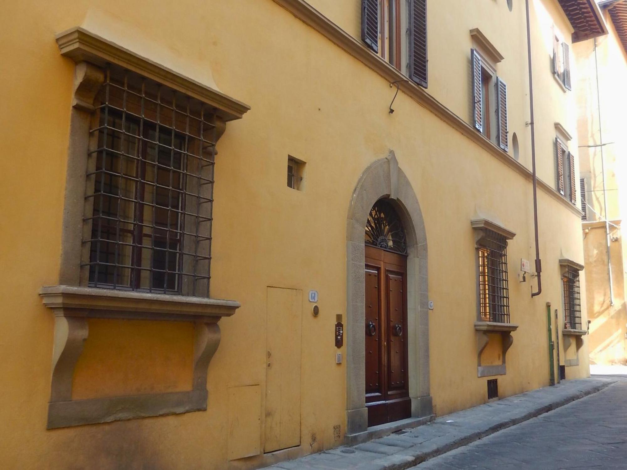 Apartment Charming & Authentic 1br In Historic Center, Near The Duomo