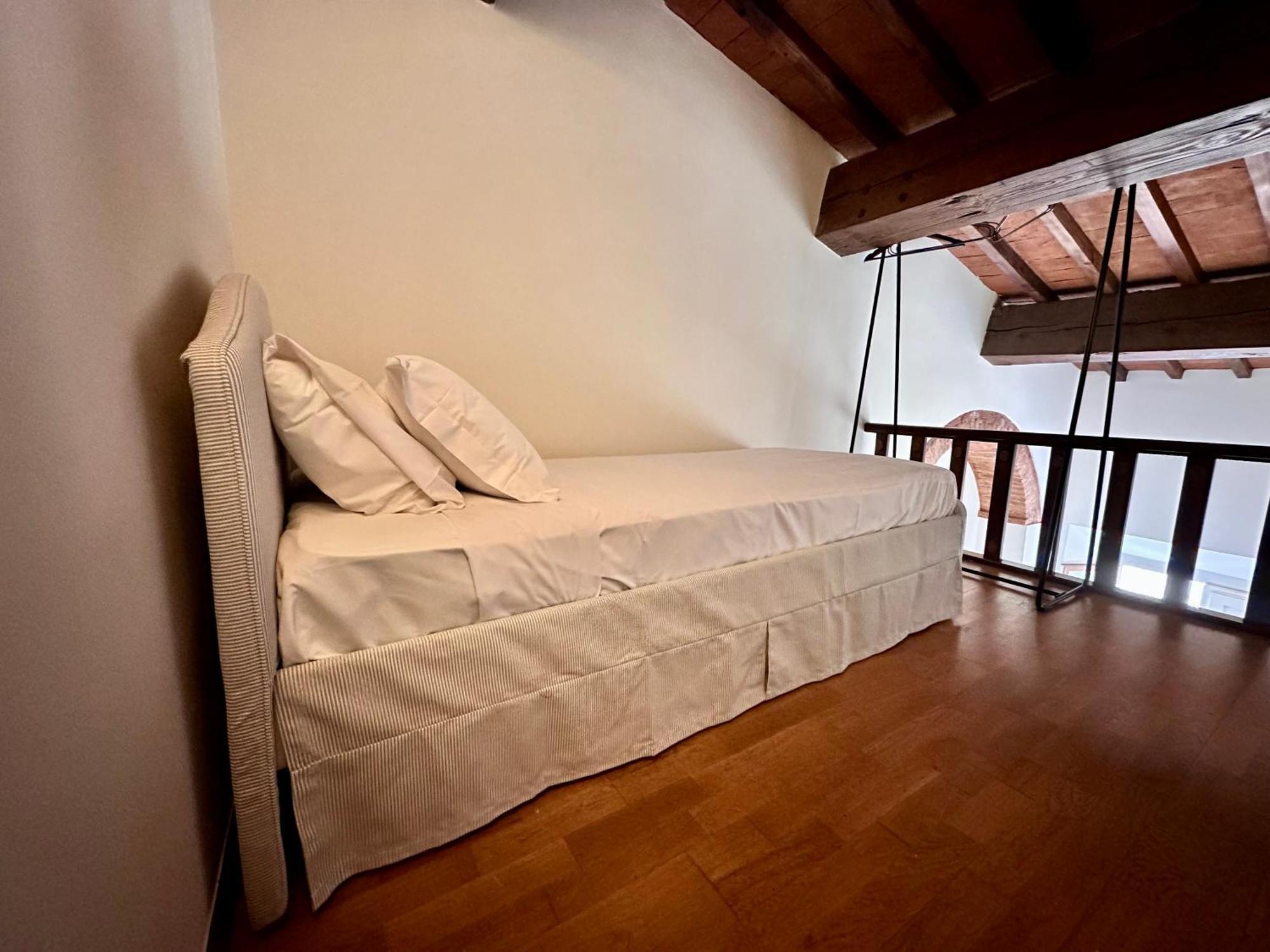 Apartment Ad Rondinelli, Florence